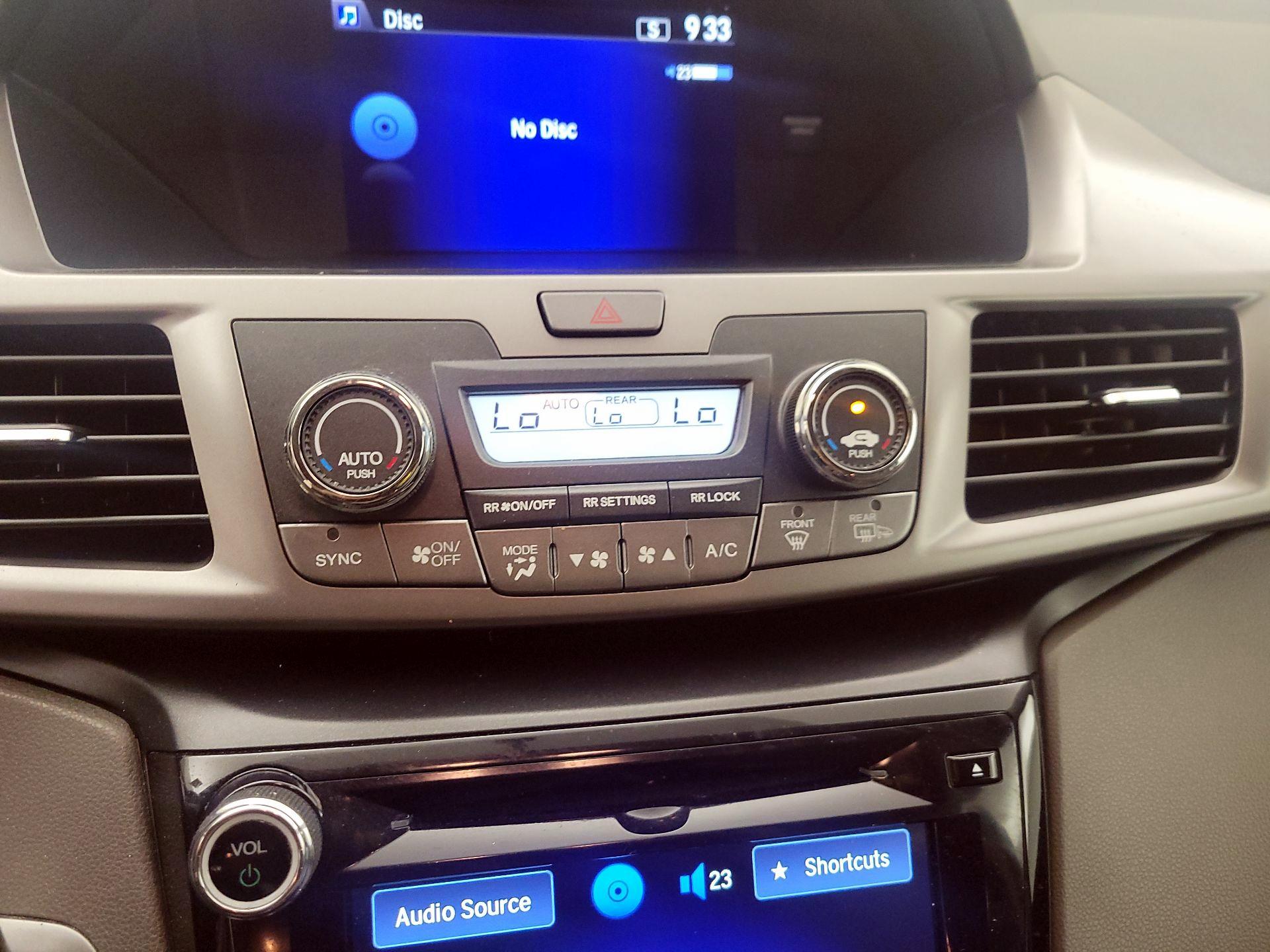 Thumbnail: 2016 Honda Odyssey - 16