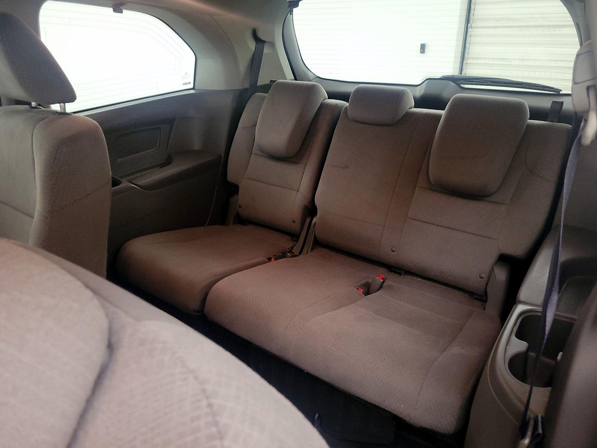 Thumbnail: 2016 Honda Odyssey - 20