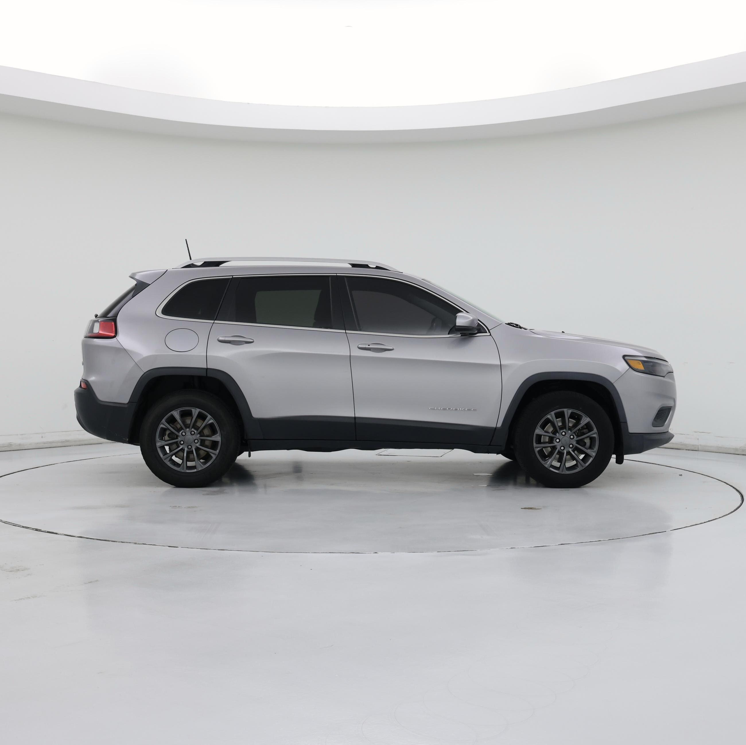 Thumbnail: 2020 Jeep Cherokee - 7
