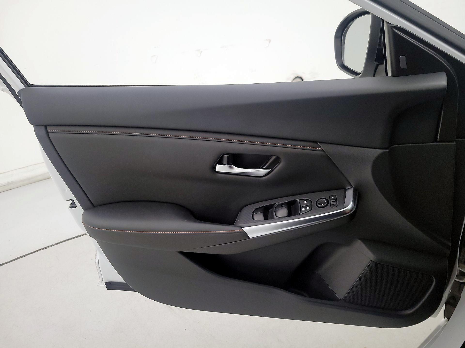 Thumbnail: 2023 Nissan Sentra - 12