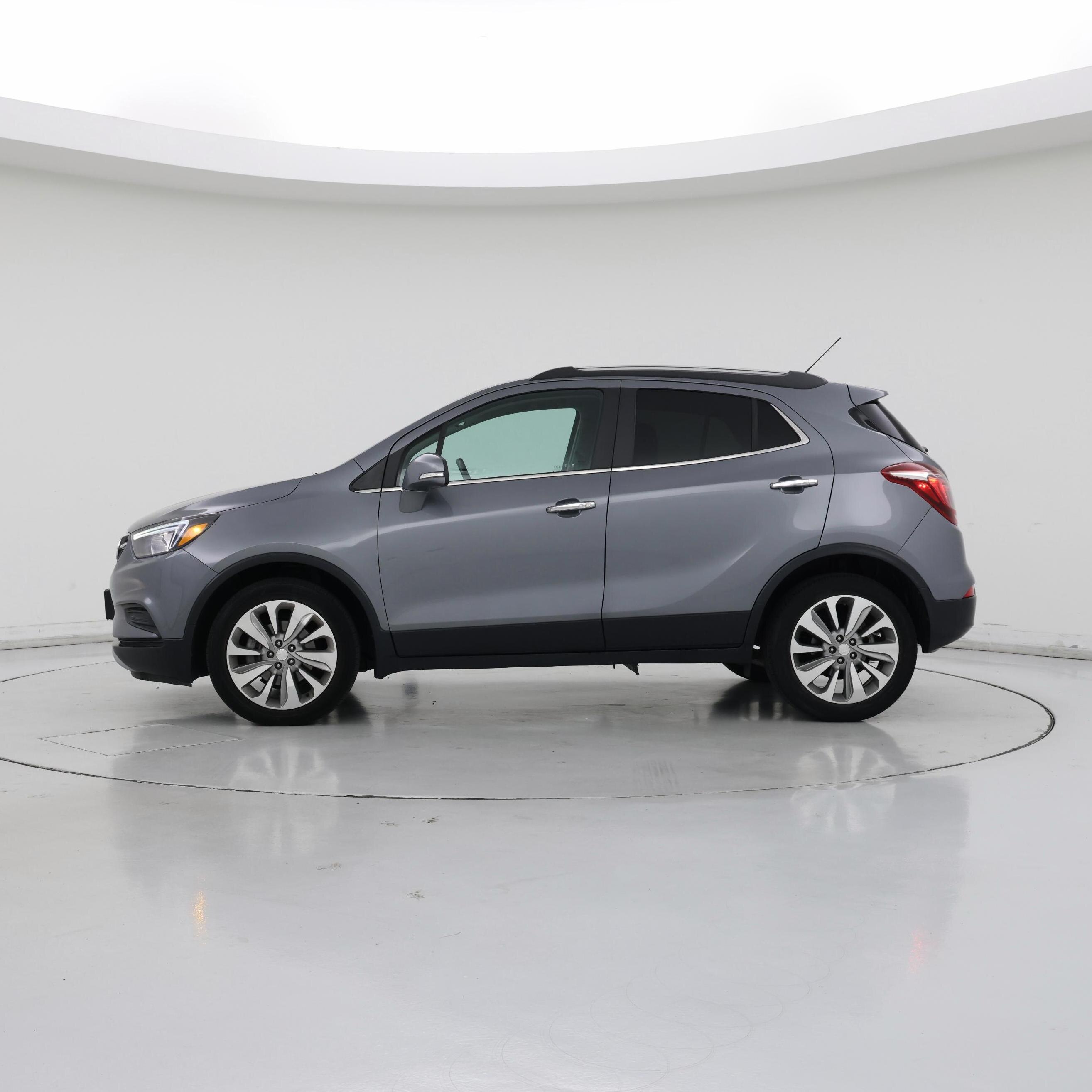 Thumbnail: 2019 Buick Encore - 3