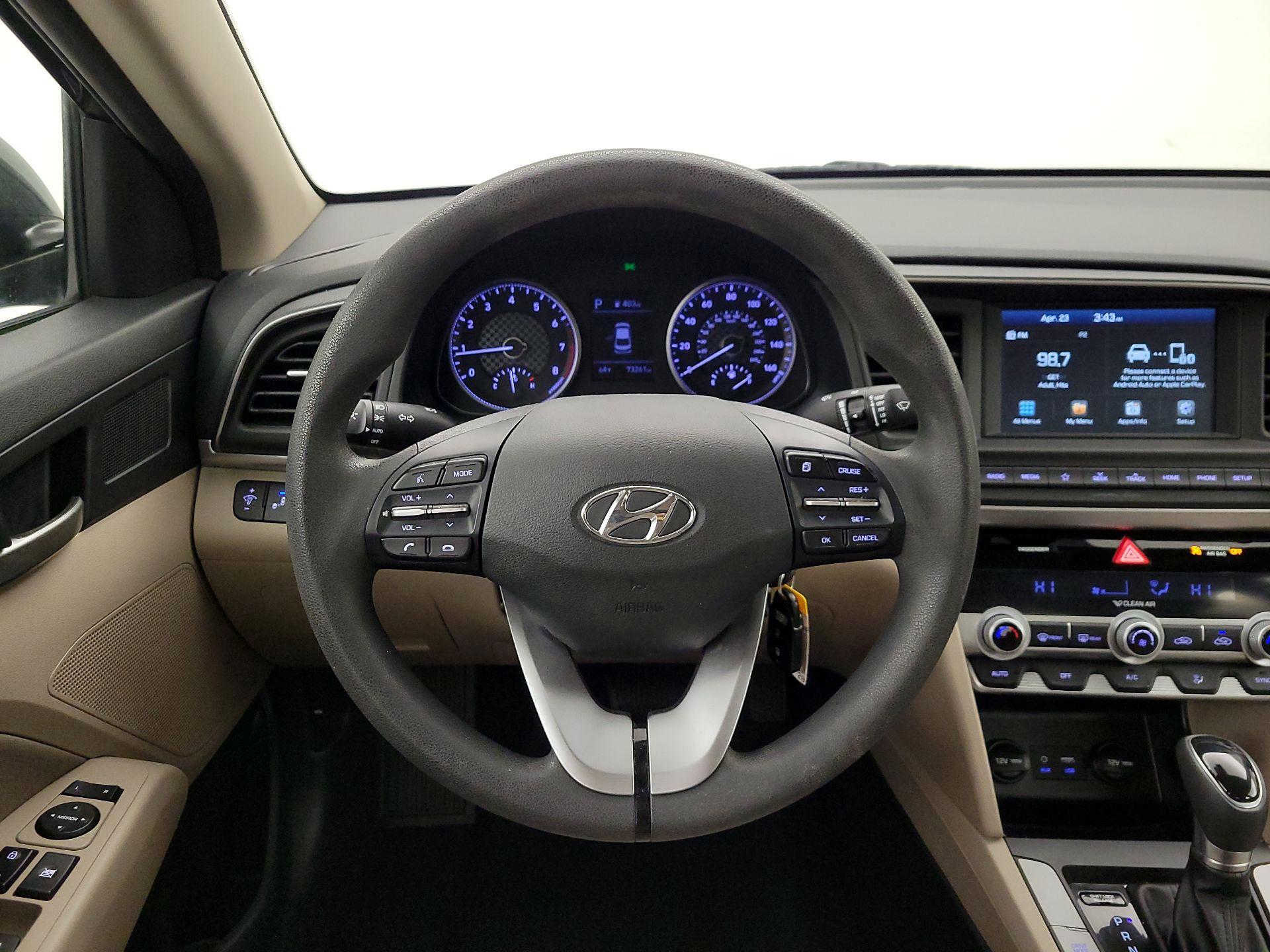 Thumbnail: 2020 Hyundai Elantra - 10