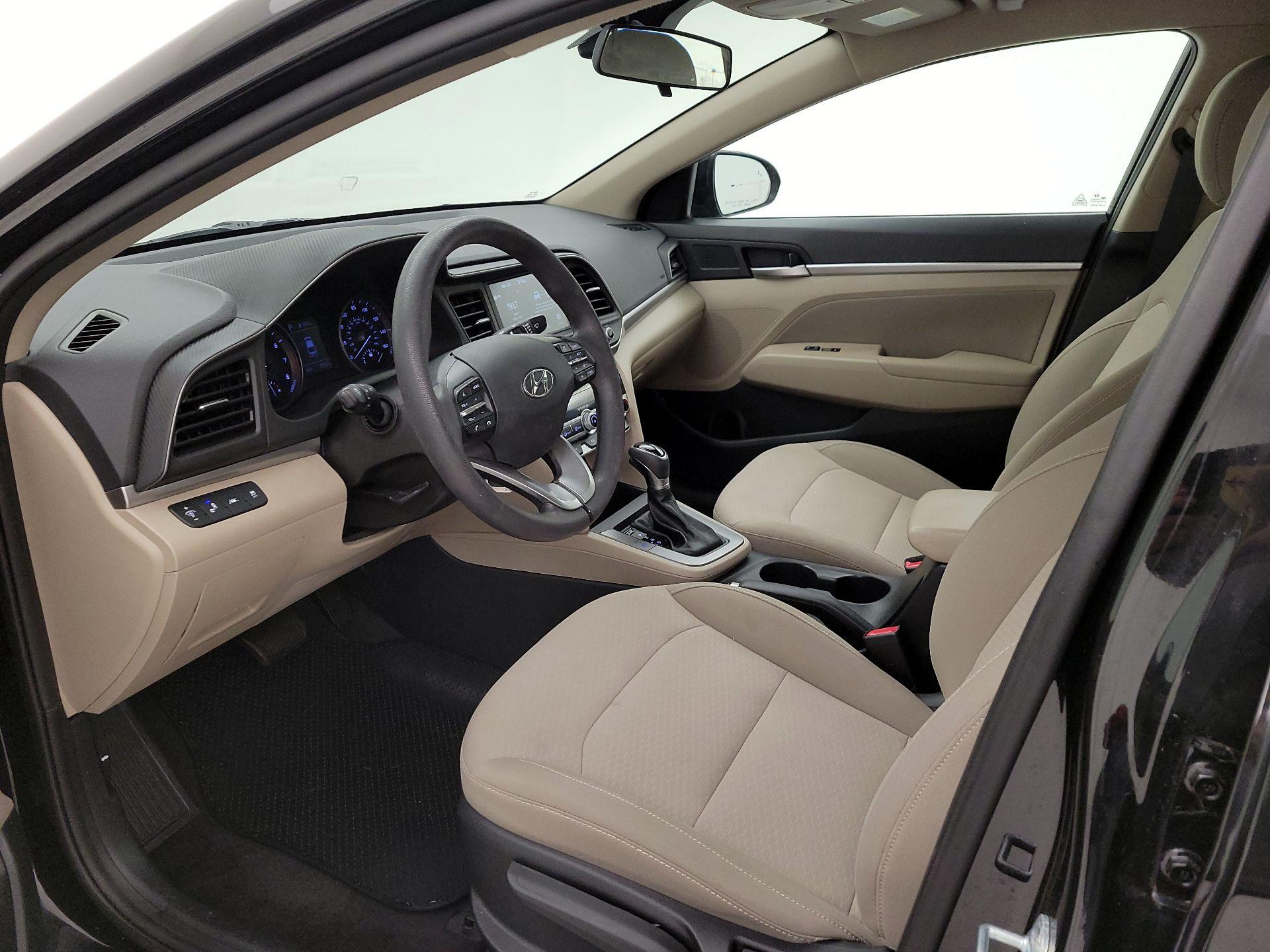 Thumbnail: 2020 Hyundai Elantra - 11