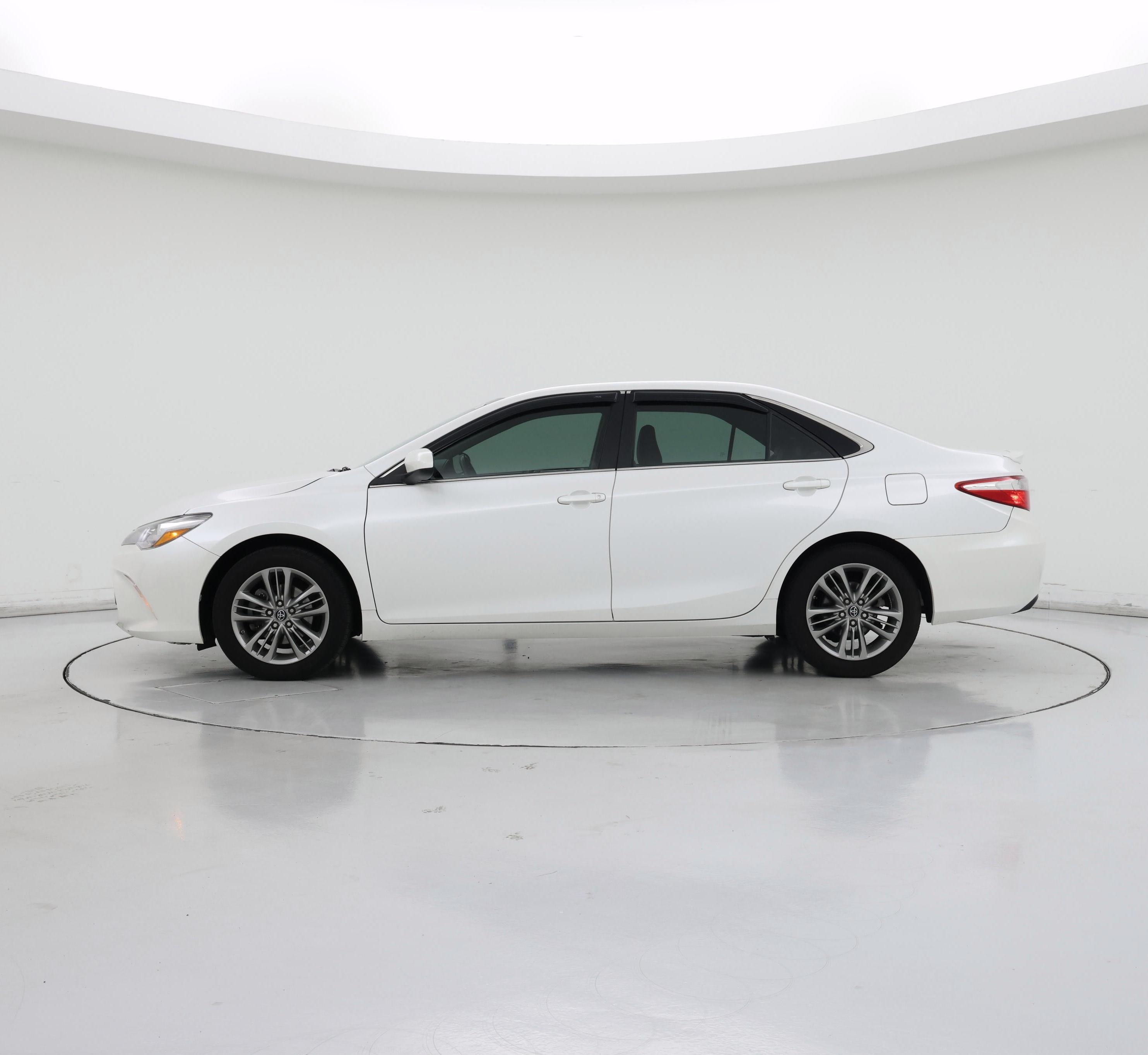 Thumbnail: 2017 Toyota Camry - 3