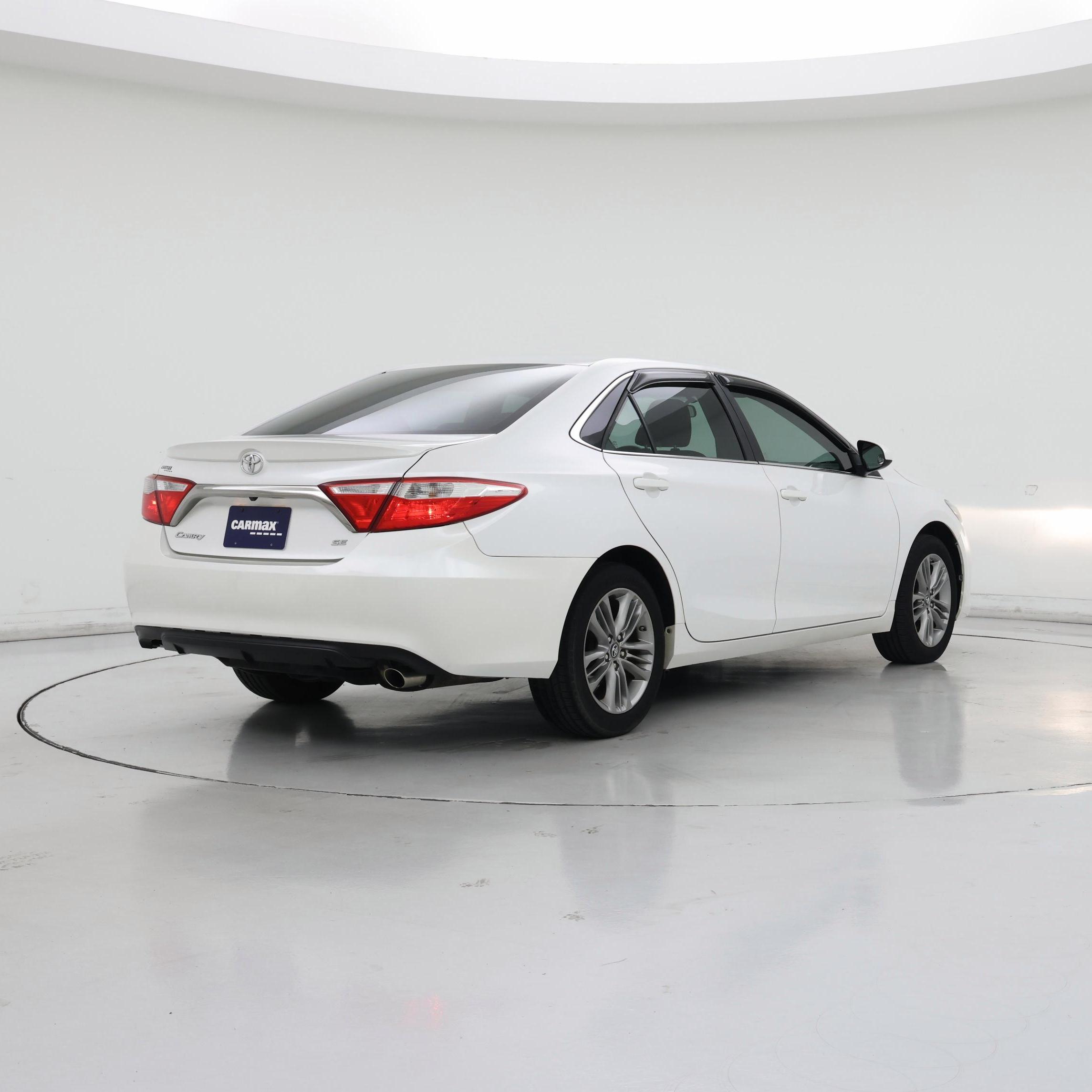 Thumbnail: 2017 Toyota Camry - 8