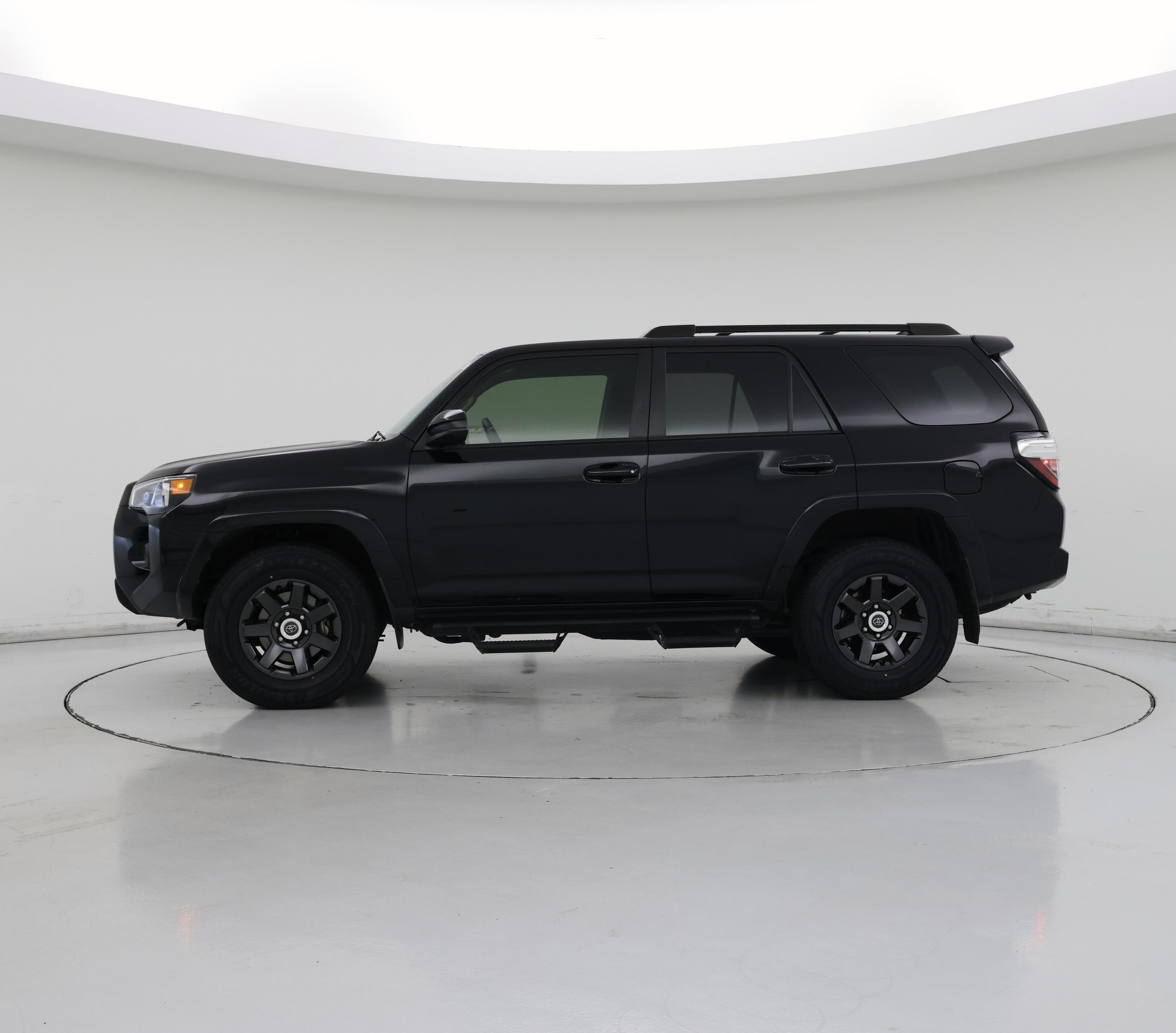 Thumbnail: 2022 Toyota 4Runner - 3