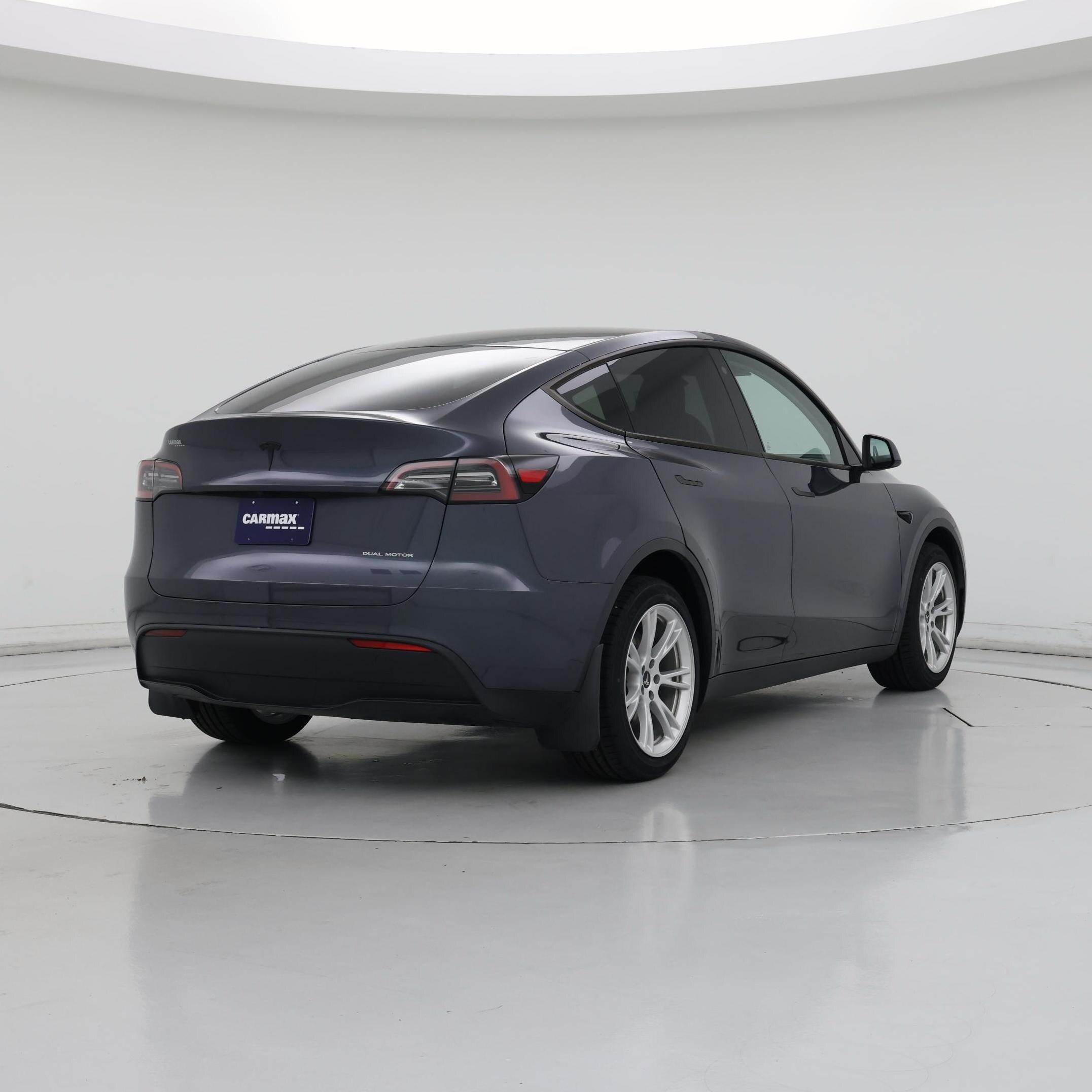 Thumbnail: 2023 Tesla Model Y - 8