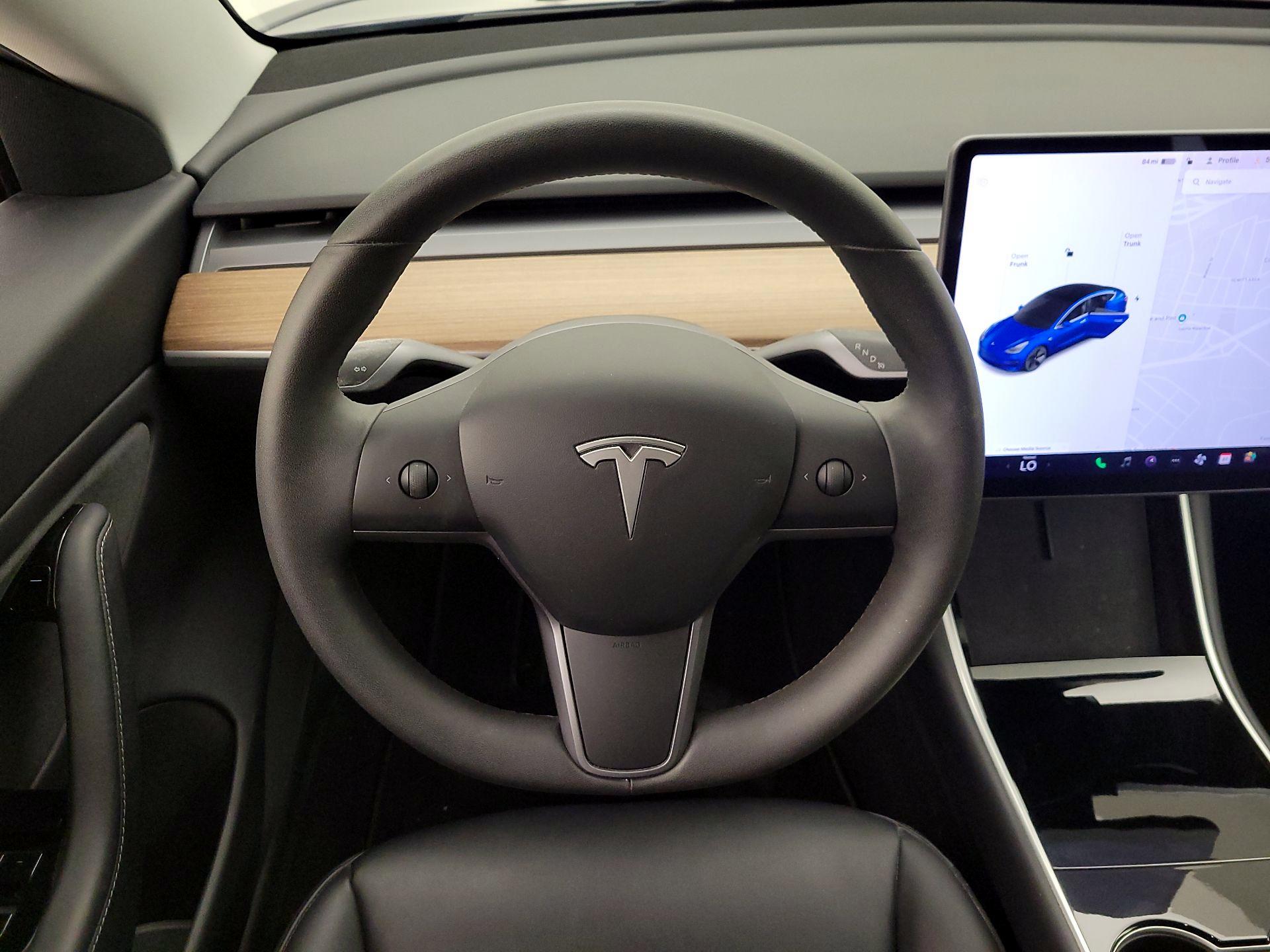 Thumbnail: 2020 Tesla Model 3 - 10