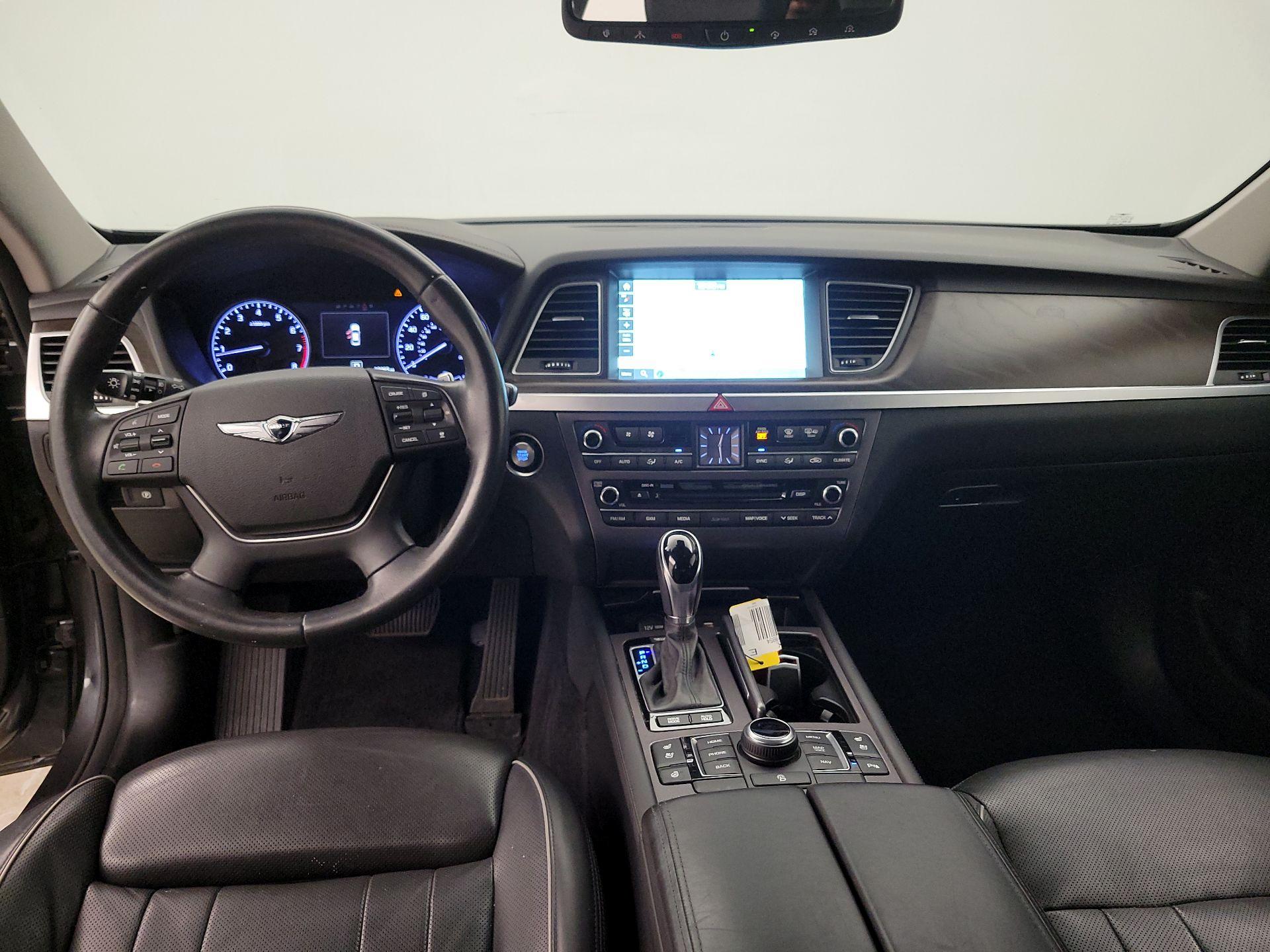 Thumbnail: 2017 Genesis G80 - 9