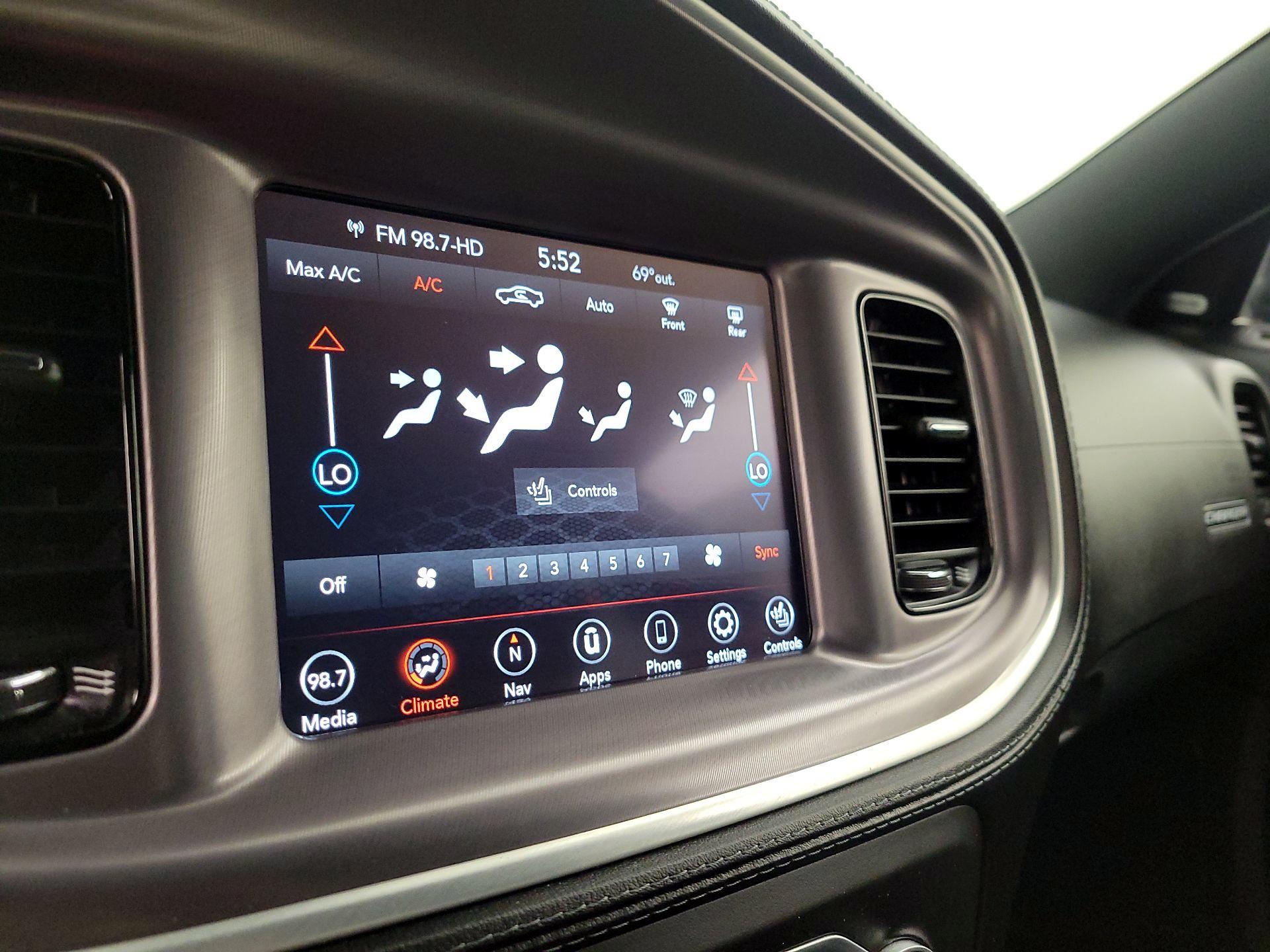 Thumbnail: 2021 Dodge Charger - 17