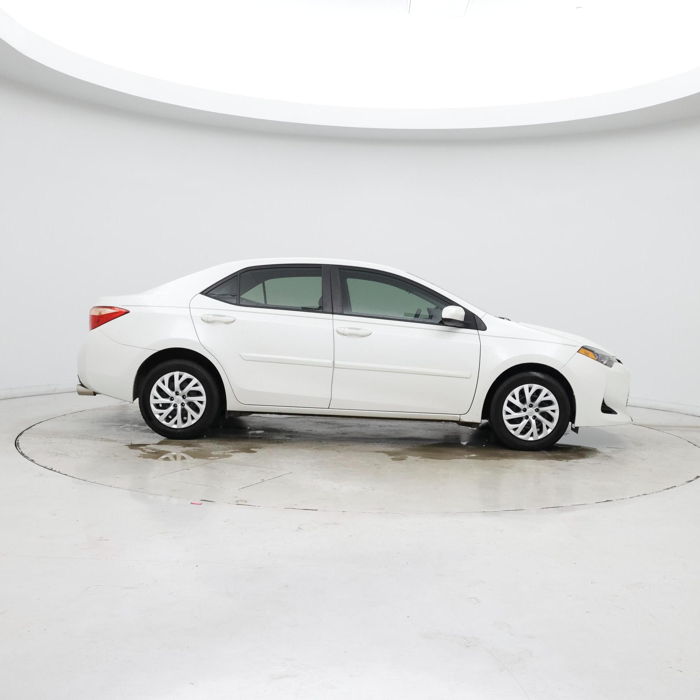 Thumbnail: 2018 Toyota Corolla - 7