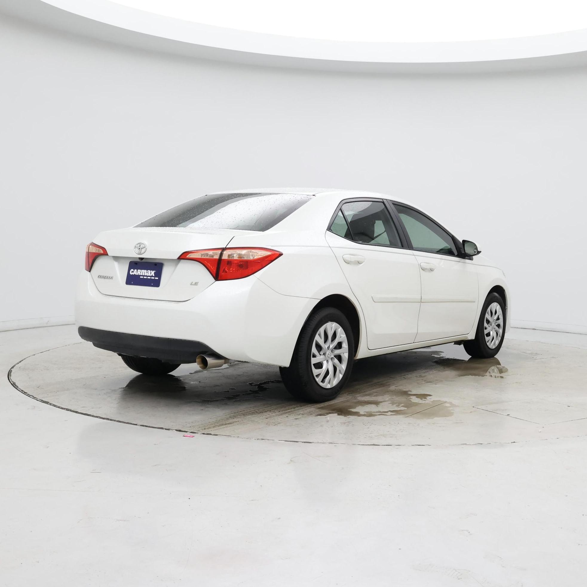 Thumbnail: 2018 Toyota Corolla - 8