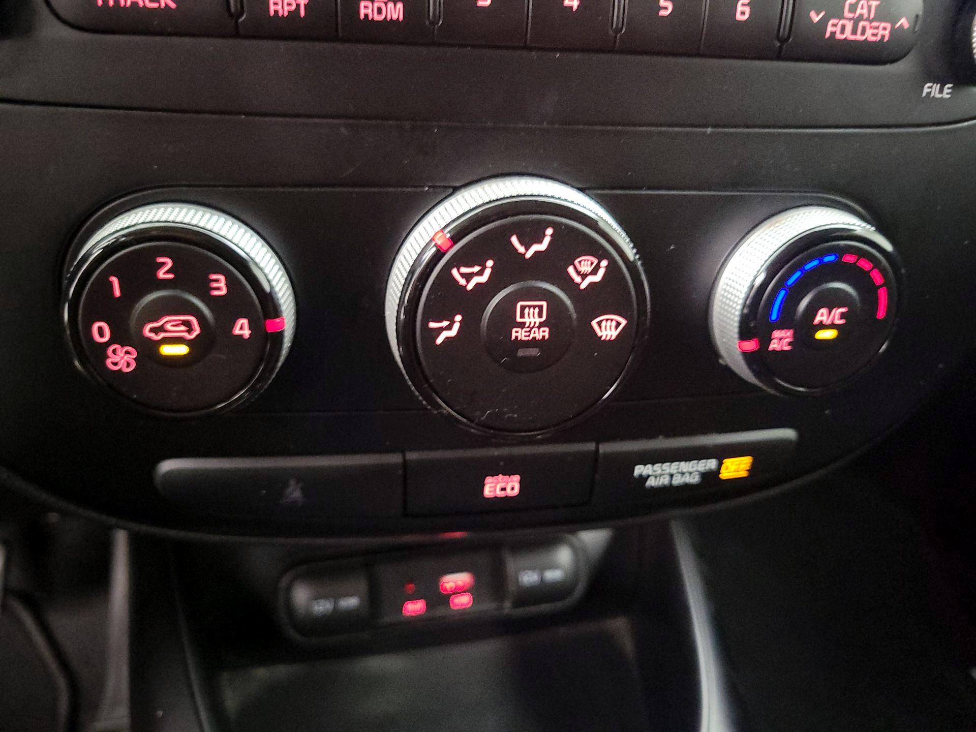 Thumbnail: 2016 Kia Soul - 15