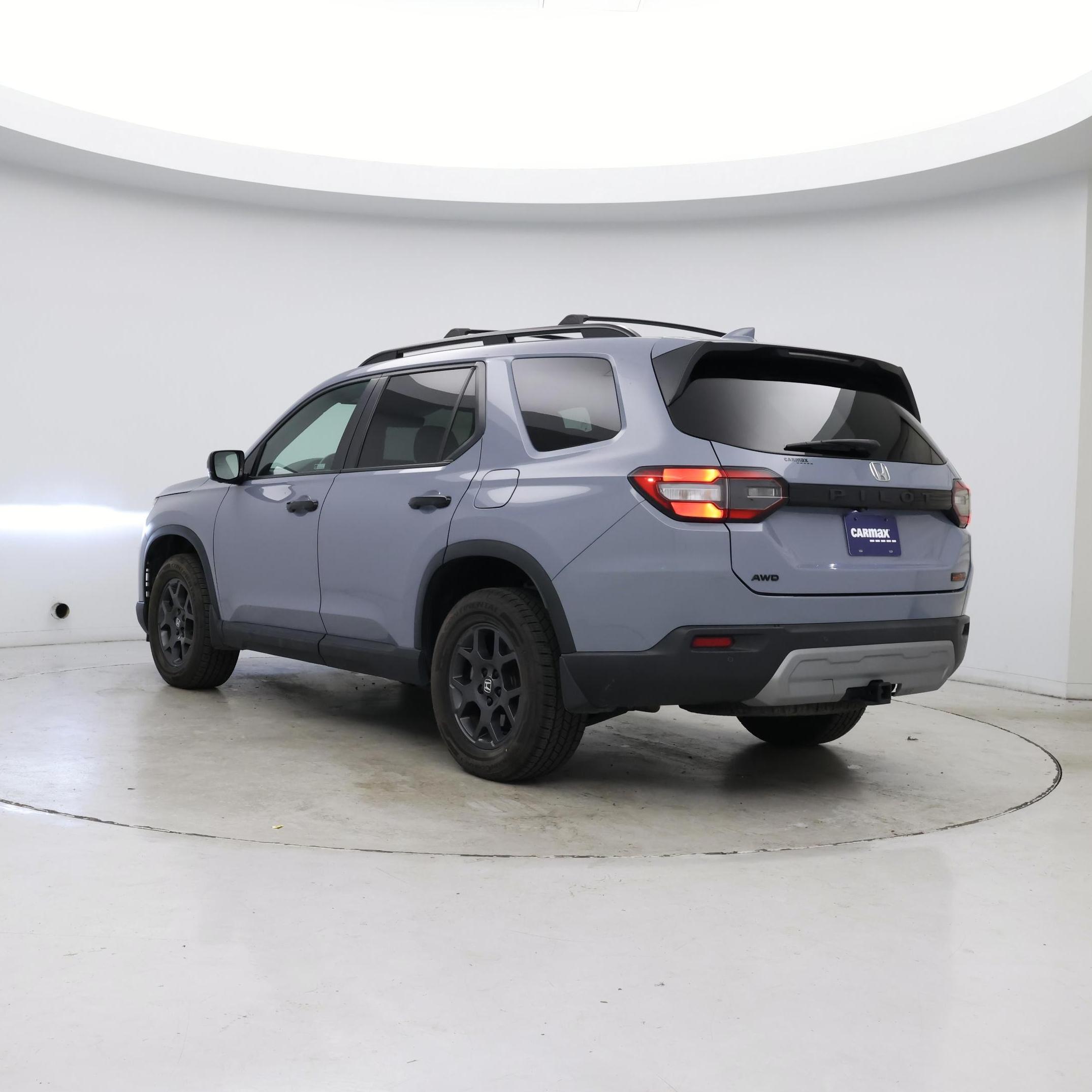 Thumbnail: 2023 Honda Pilot - 2