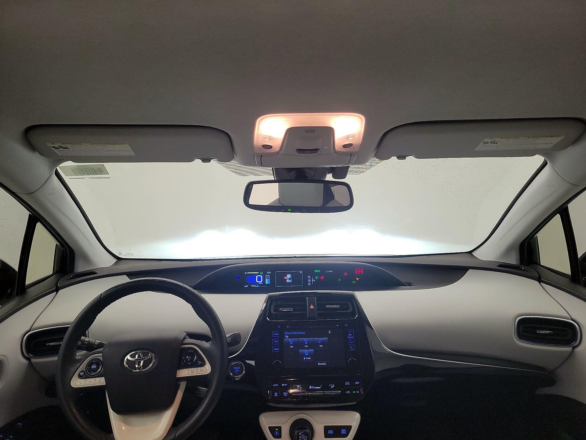 Thumbnail: 2017 Toyota Prius - 9