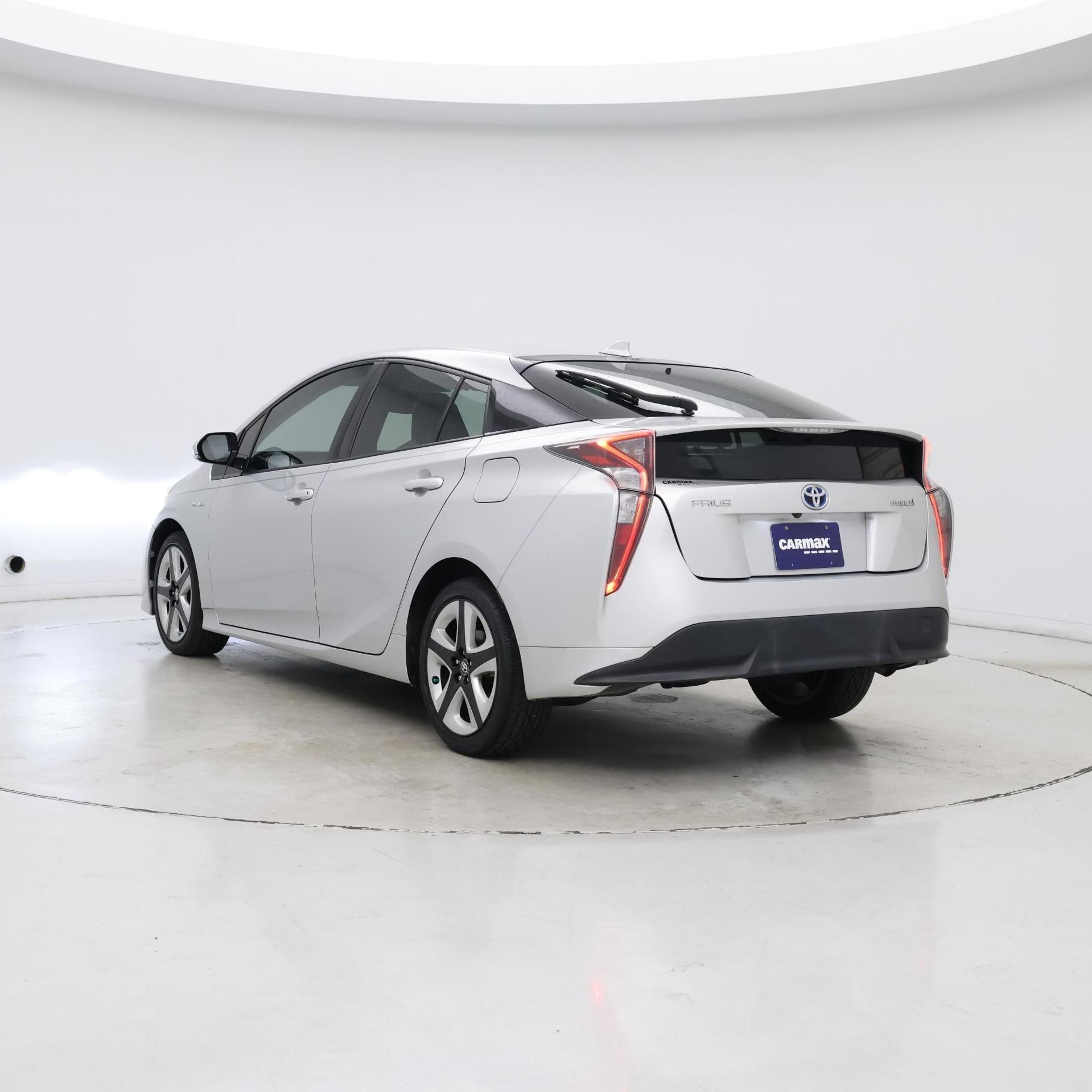 Thumbnail: 2017 Toyota Prius - 2