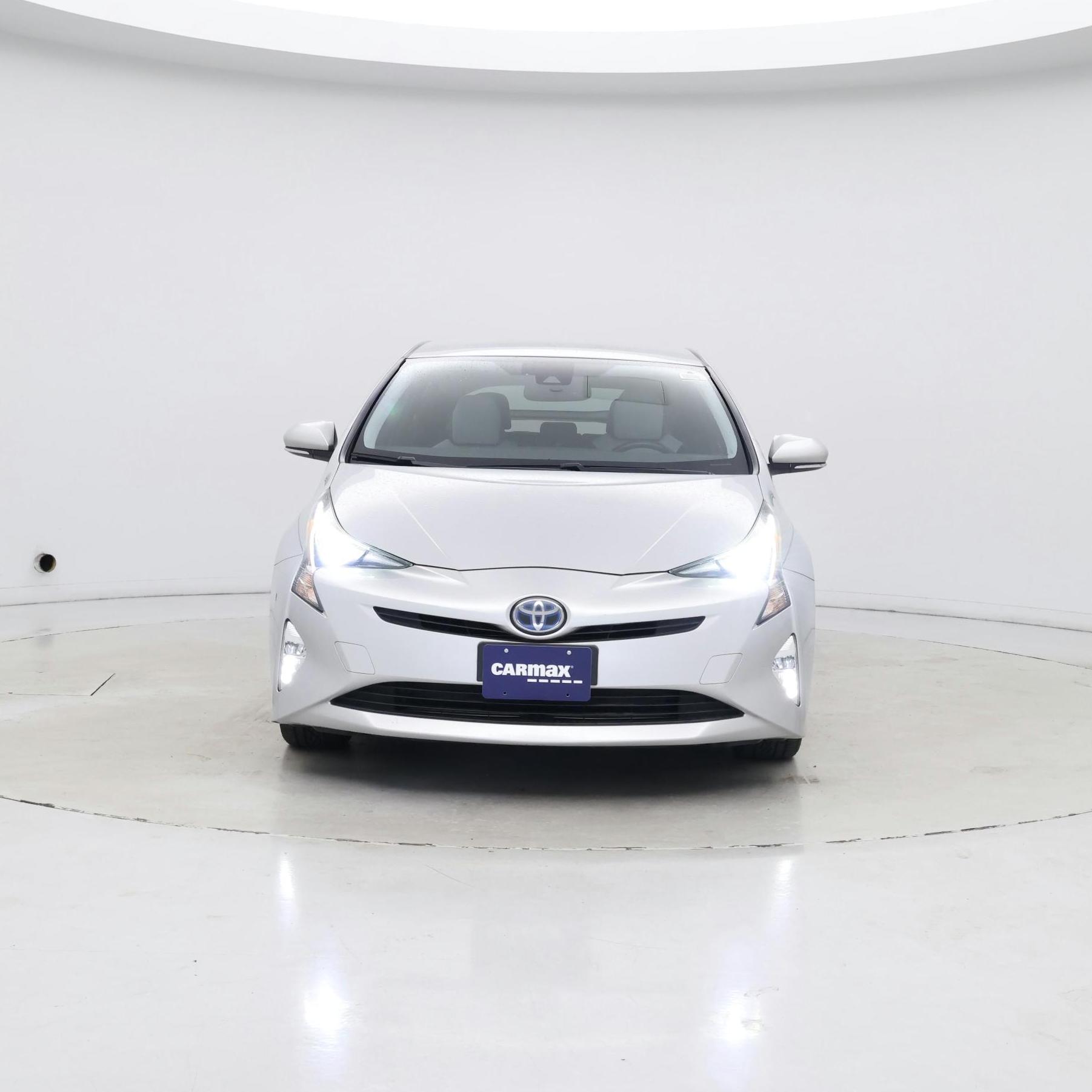 Thumbnail: 2017 Toyota Prius - 5