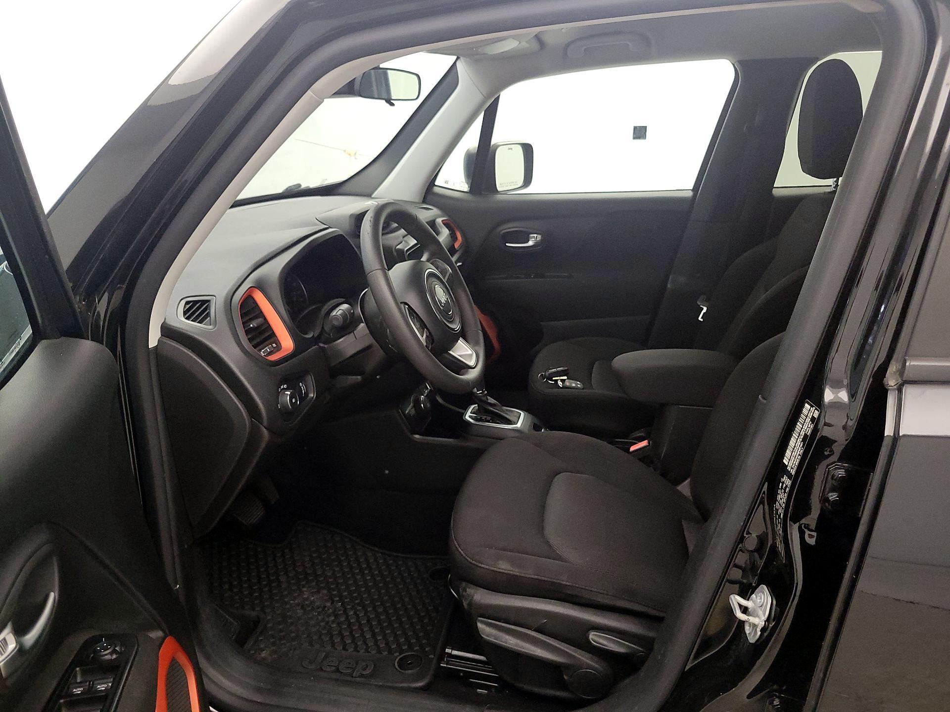 Thumbnail: 2021 Jeep Renegade - 11