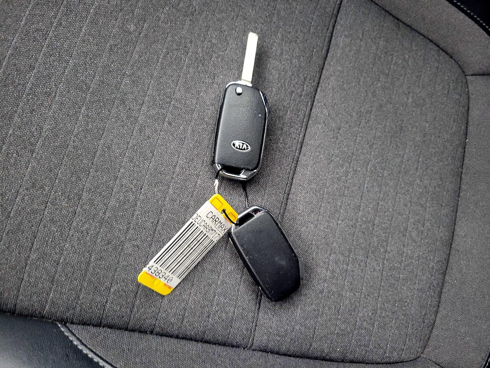 2021 Kia Seltos S - Photo 23