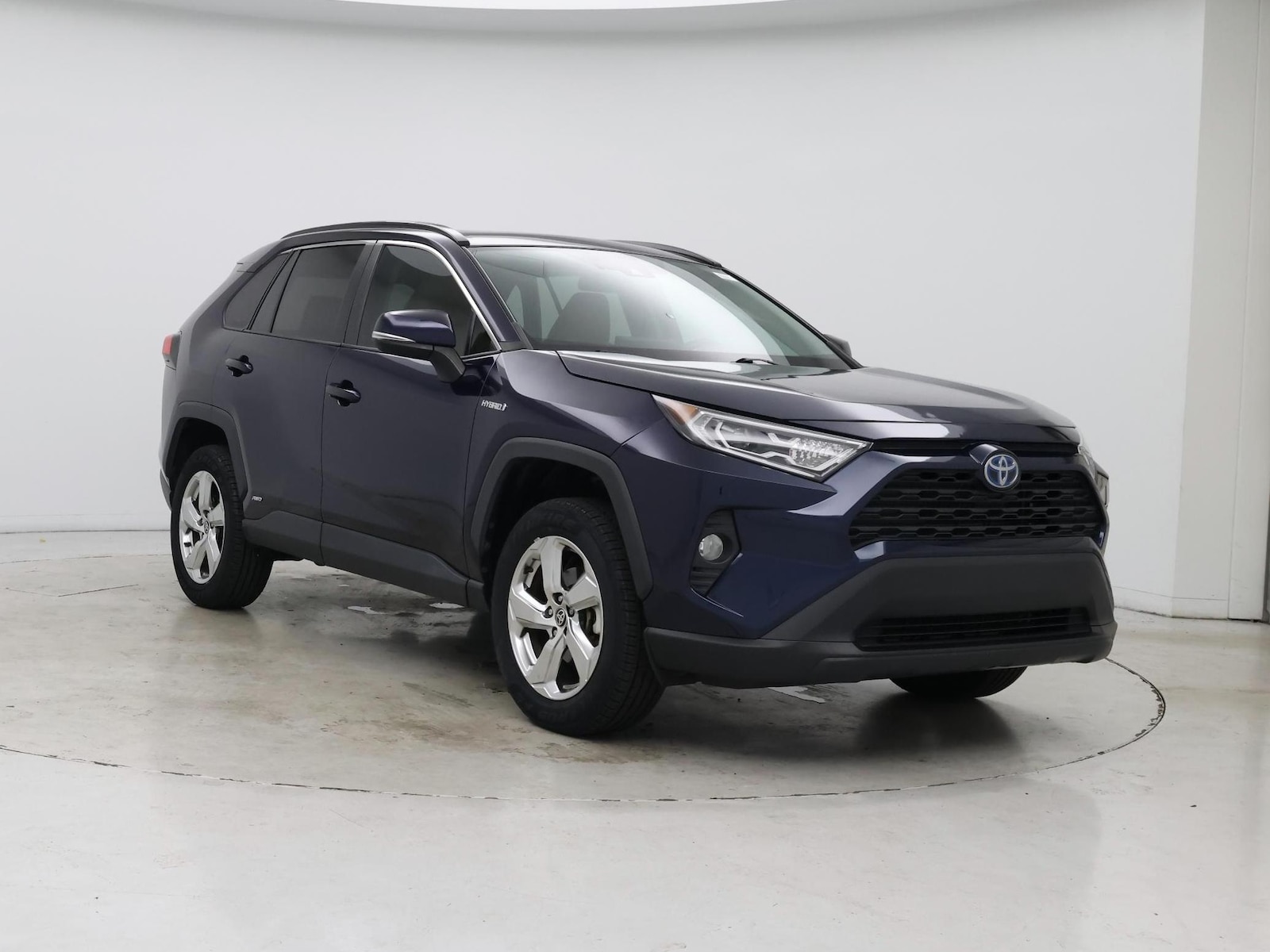 2021 Toyota RAV4 XLE Premium - Photo 2