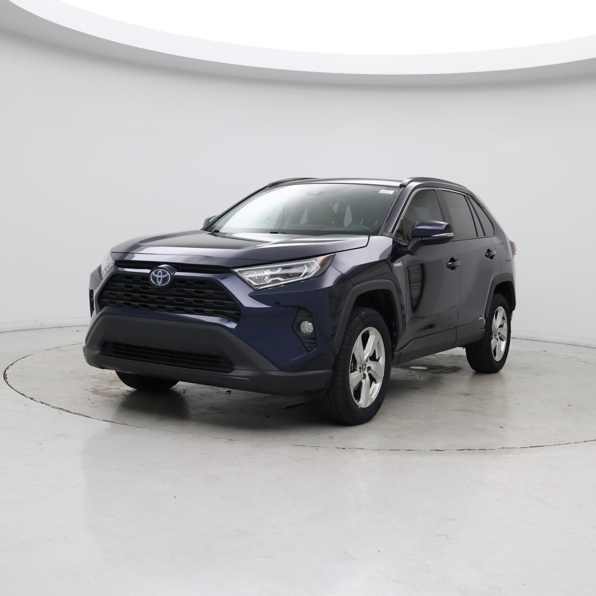 Thumbnail: 2021 Toyota RAV4 - 4