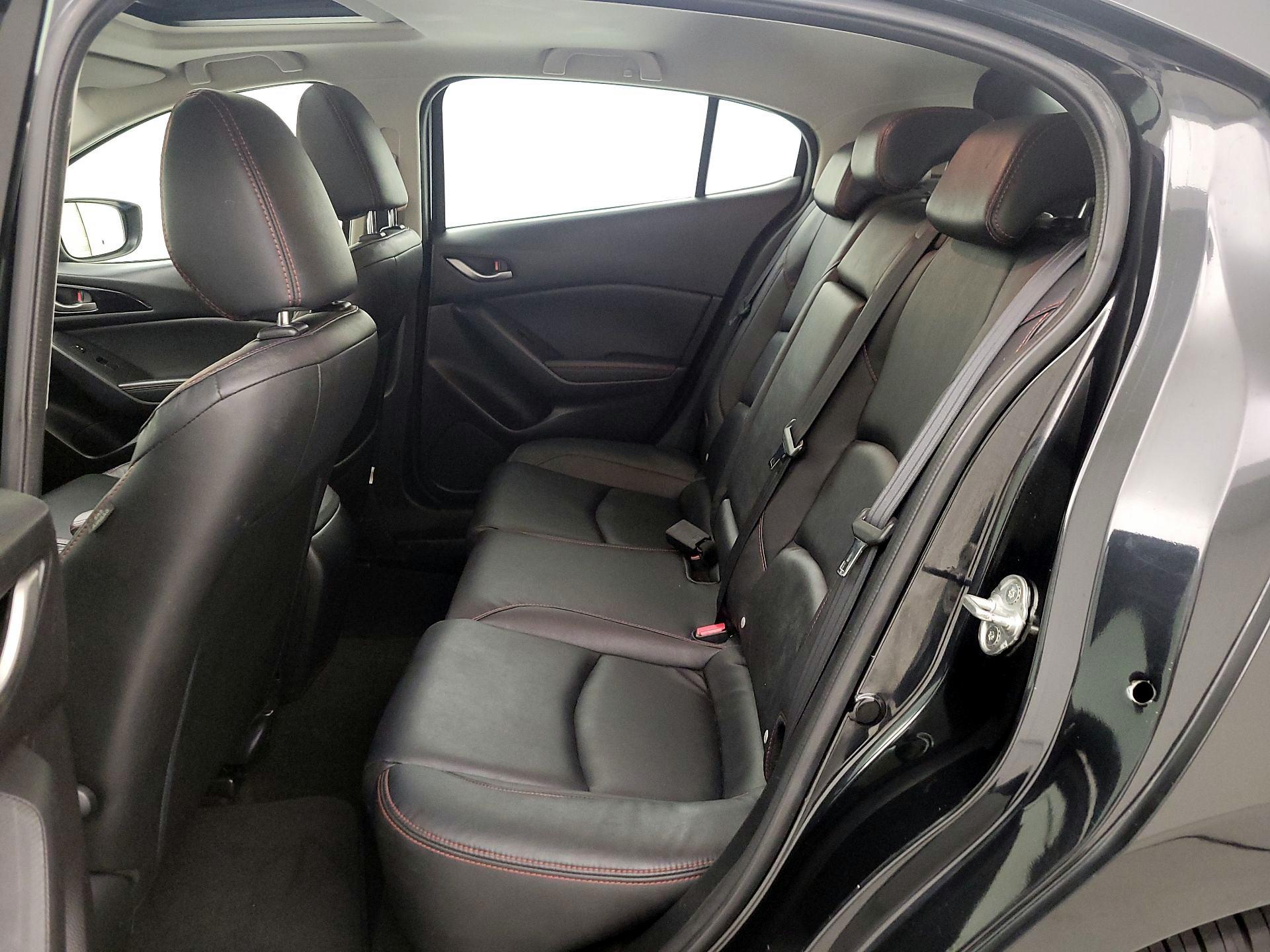 Thumbnail: 2015 Mazda Mazda3 - 19