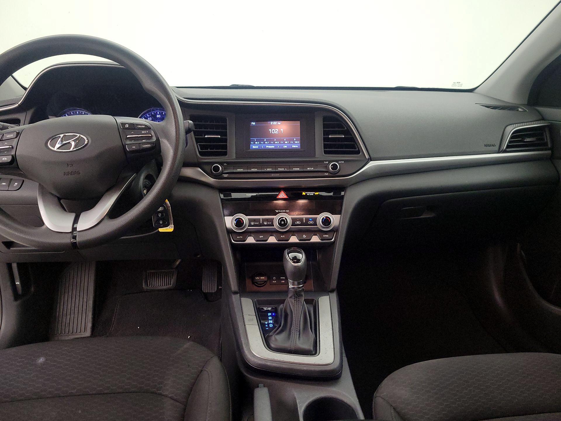 Thumbnail: 2020 Hyundai Elantra - 9