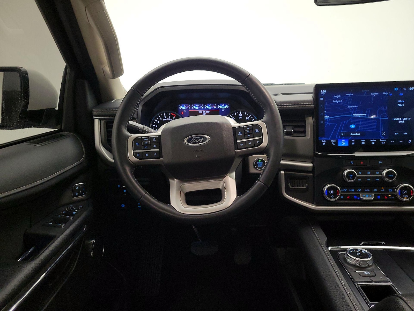2024 Ford Expedition XLT - Photo 11