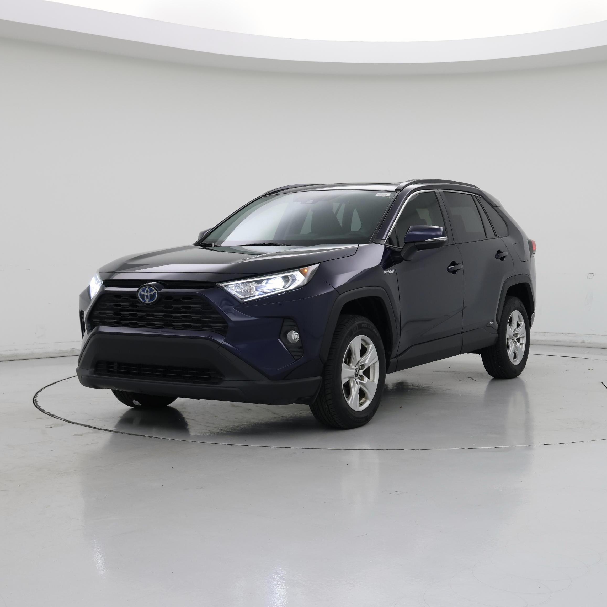 Thumbnail: 2019 Toyota RAV4 - 4