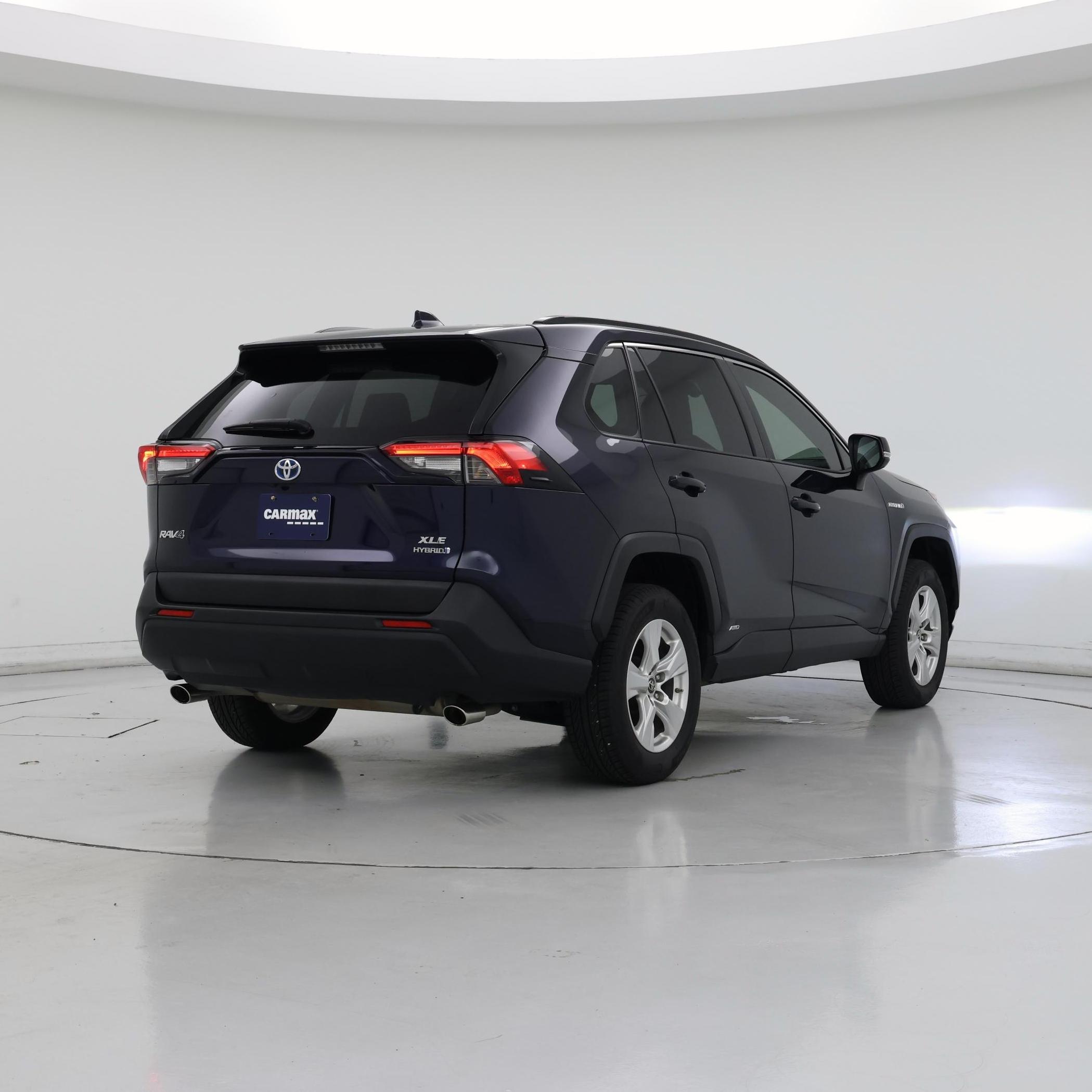 Thumbnail: 2019 Toyota RAV4 - 8