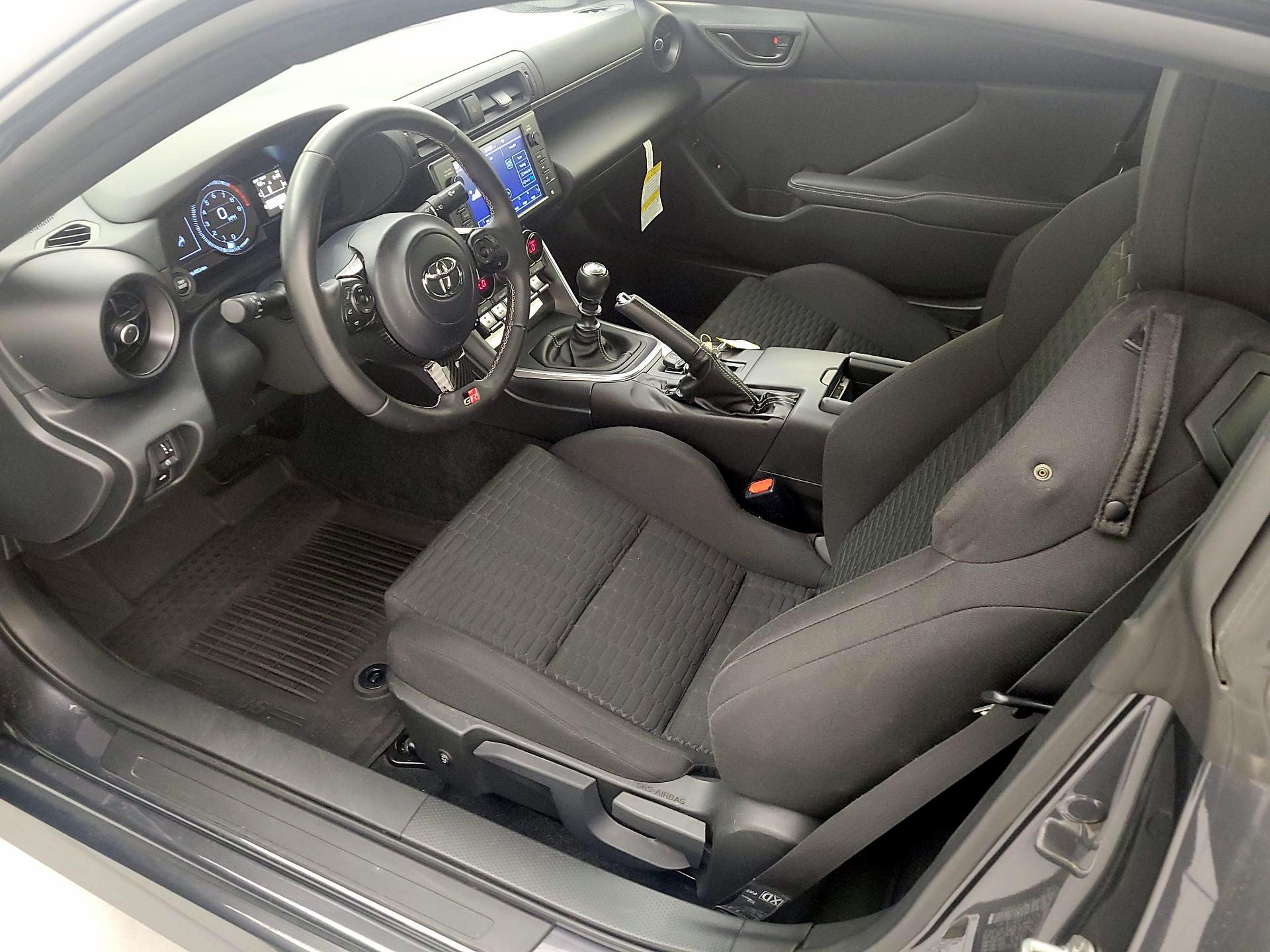 Thumbnail: 2023 Toyota GR86 - 11