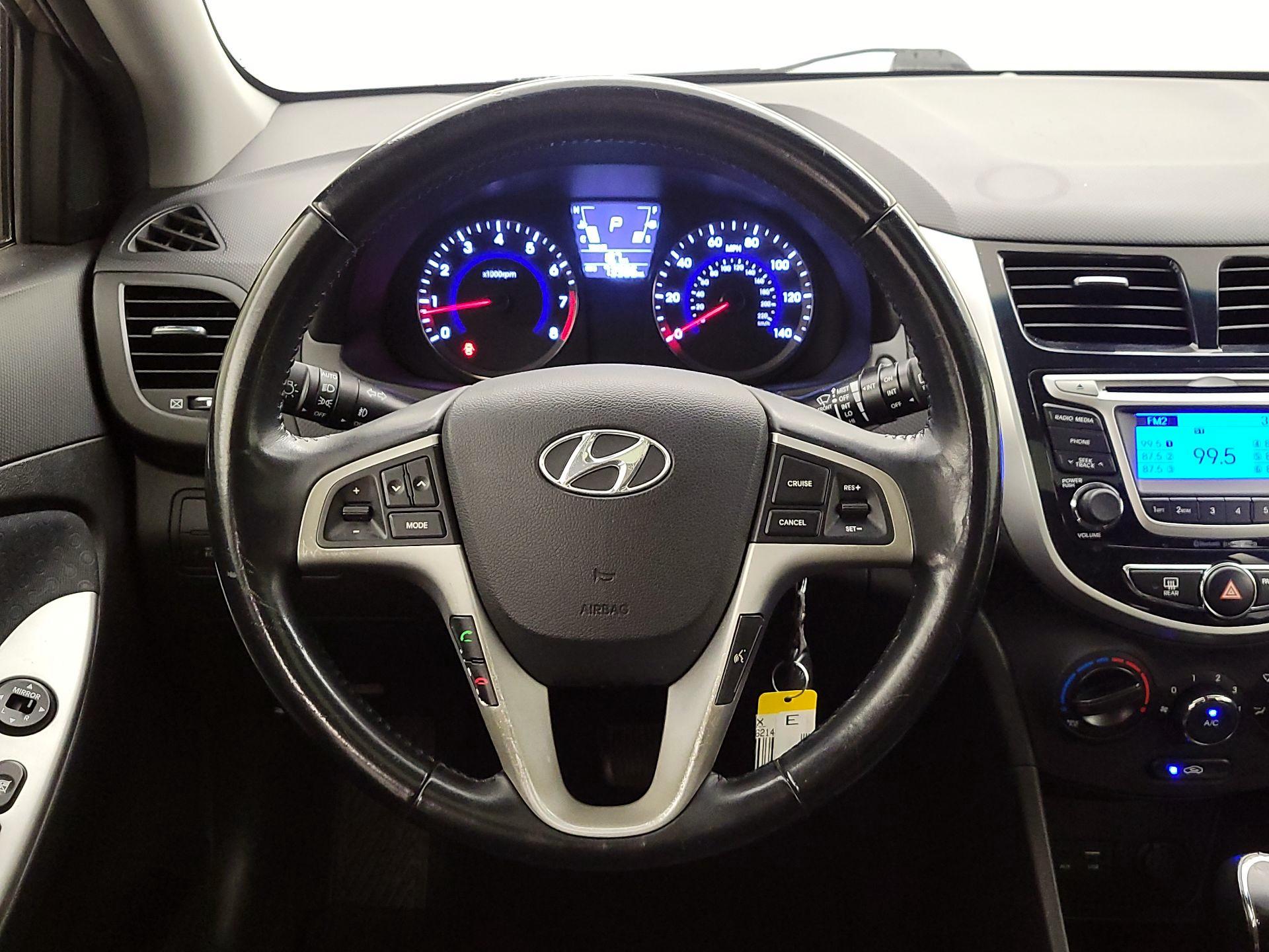 Thumbnail: 2014 Hyundai Accent - 10