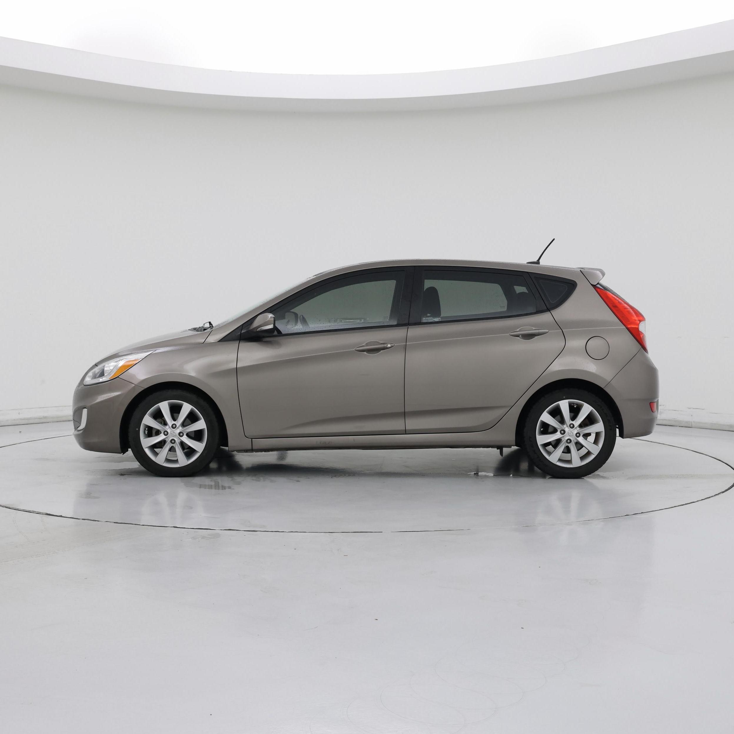 Thumbnail: 2014 Hyundai Accent - 3