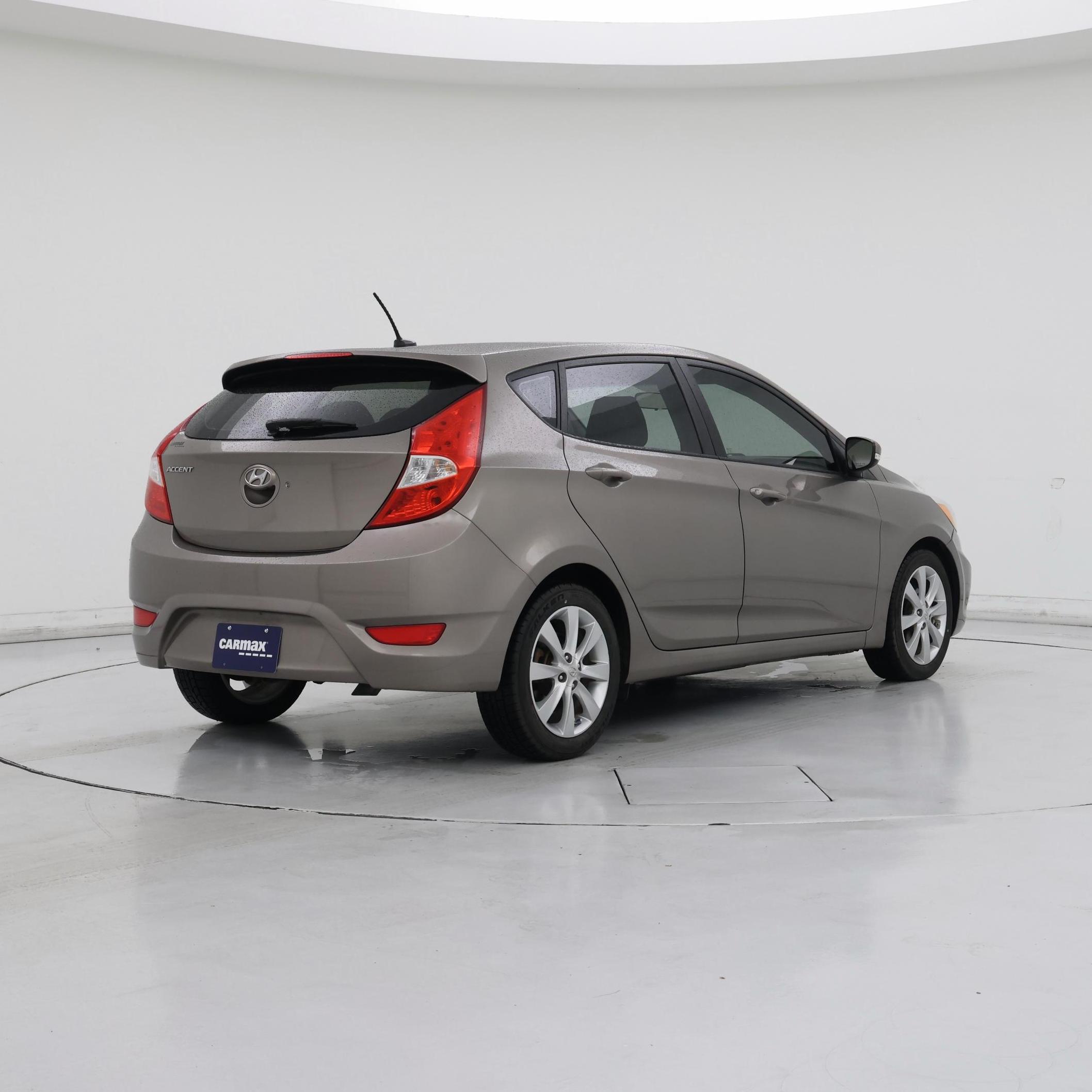 Thumbnail: 2014 Hyundai Accent - 8