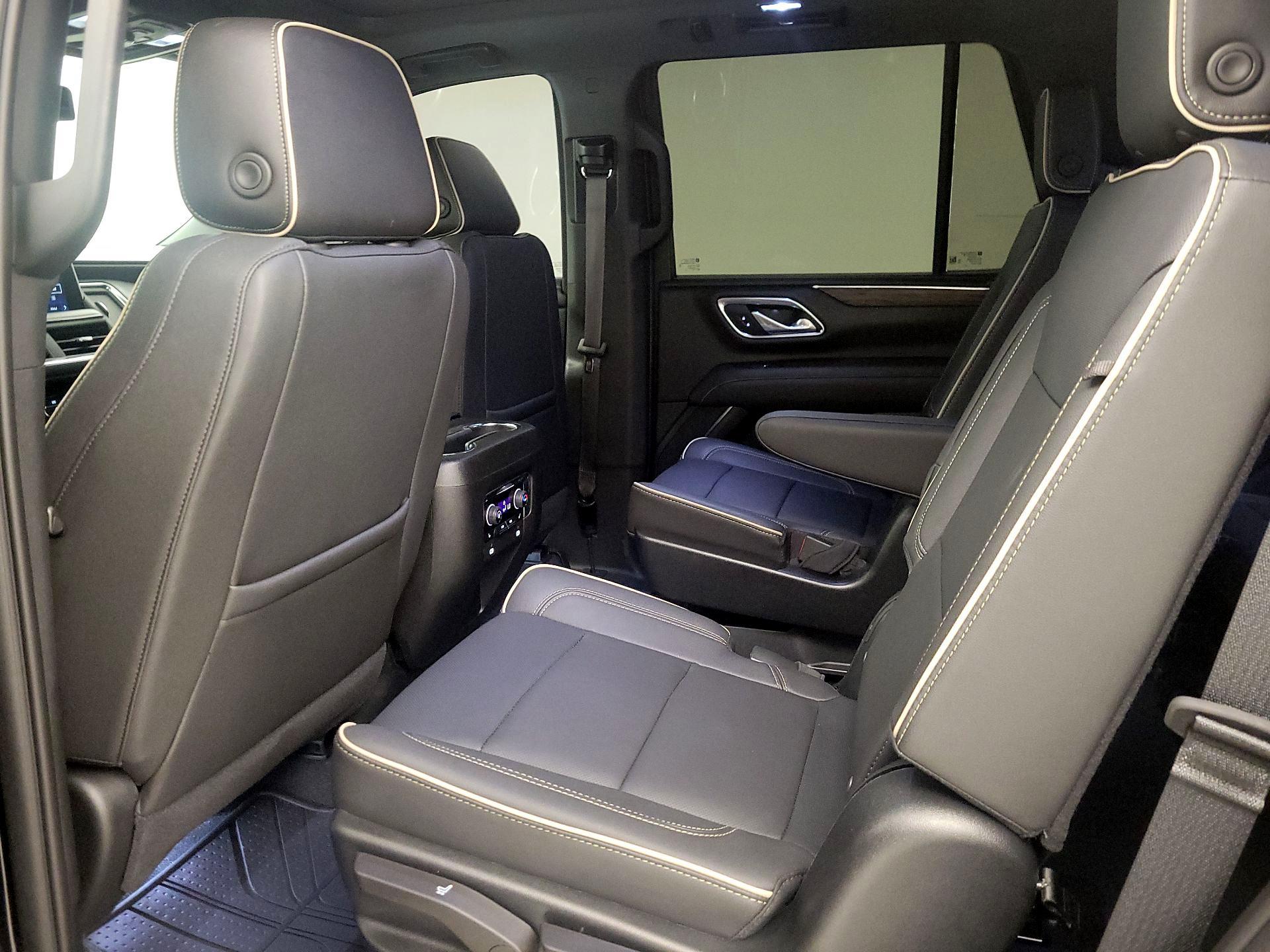 Thumbnail: 2023 Chevrolet Tahoe - 20