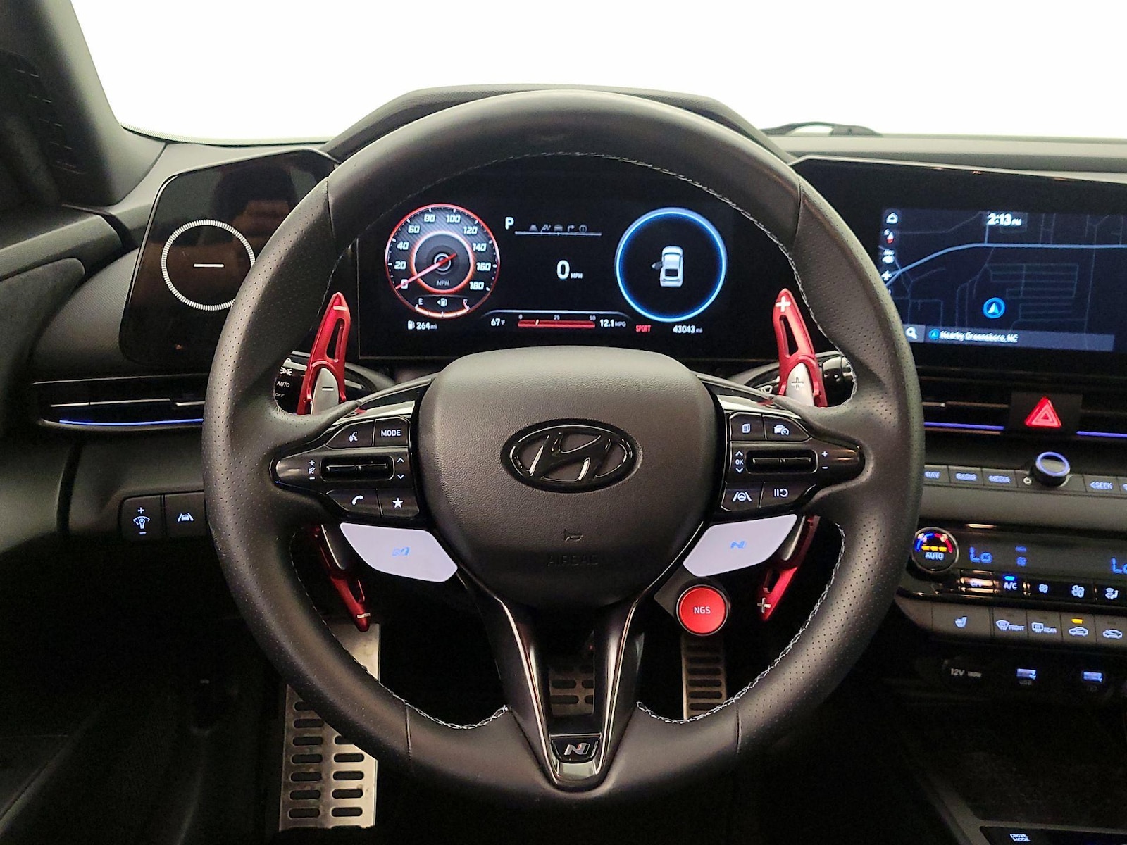 2022 Hyundai Elantra N - Photo 11