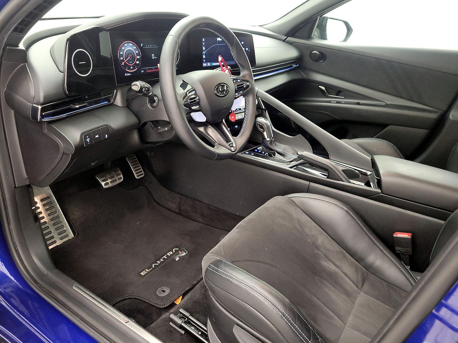 2022 Hyundai Elantra N - Photo 12