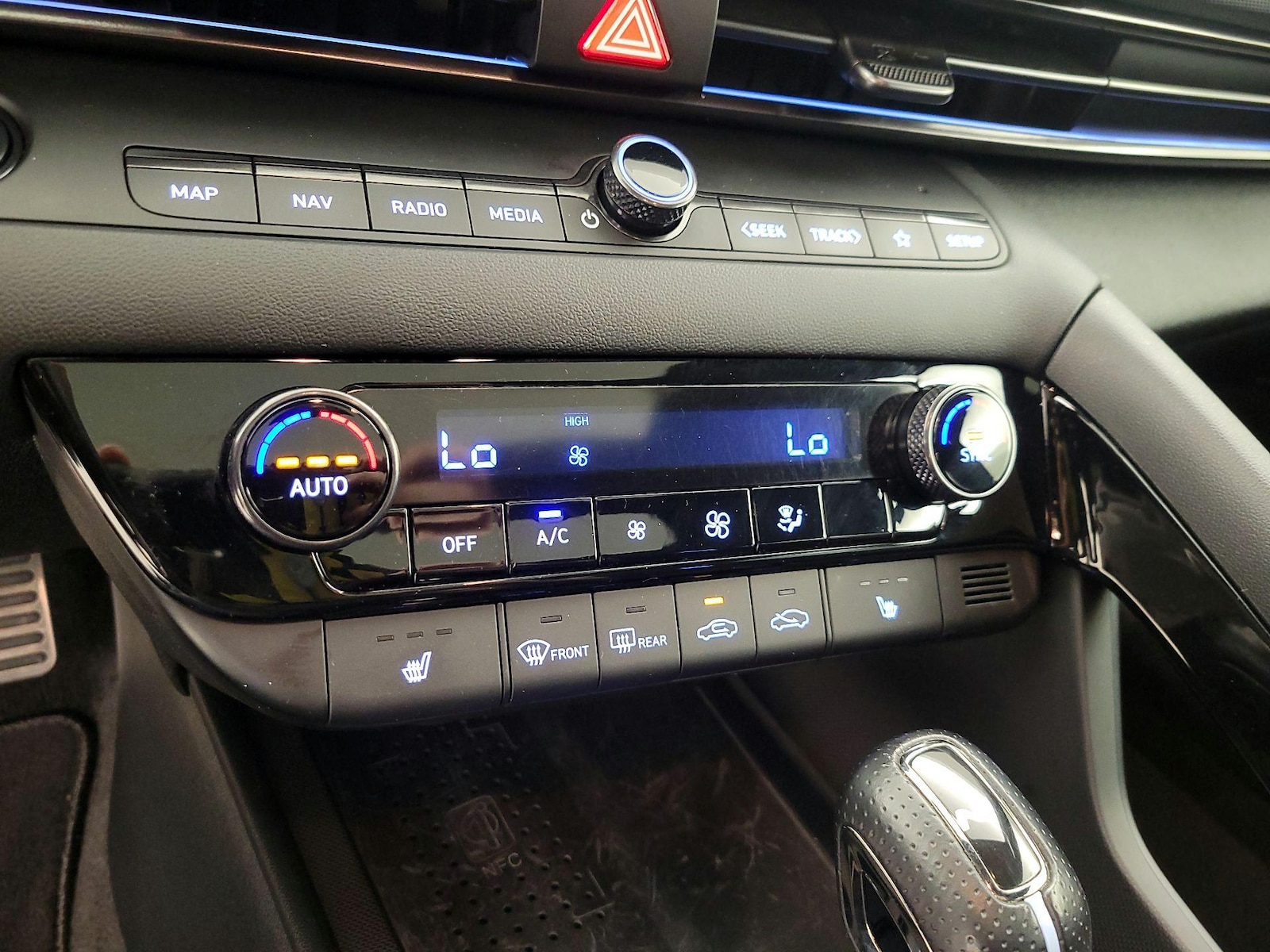 2022 Hyundai Elantra N - Photo 18