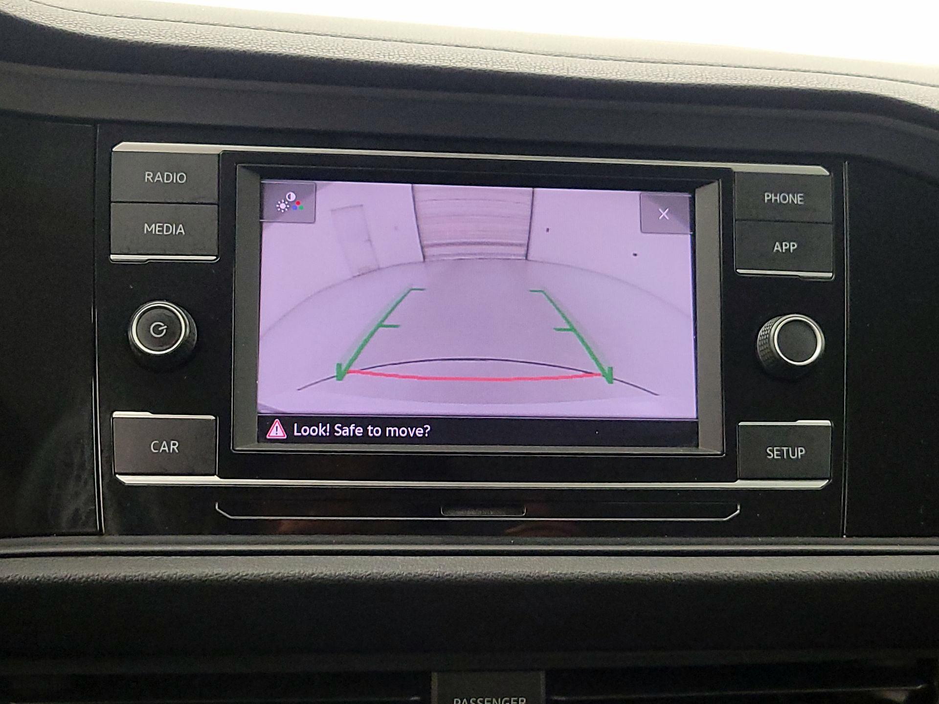 Thumbnail: 2019 Volkswagen Jetta - 14