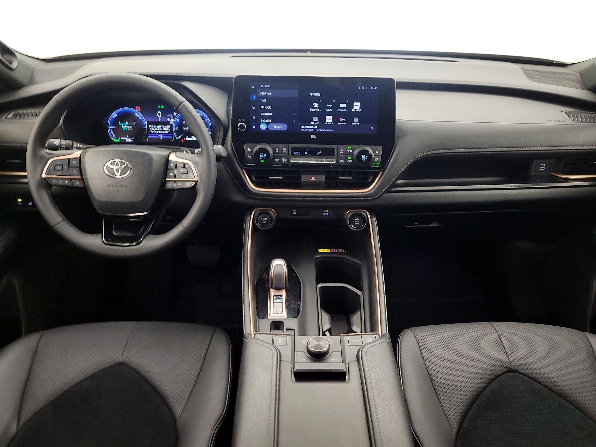 Thumbnail: 2024 Toyota Highlander - 9