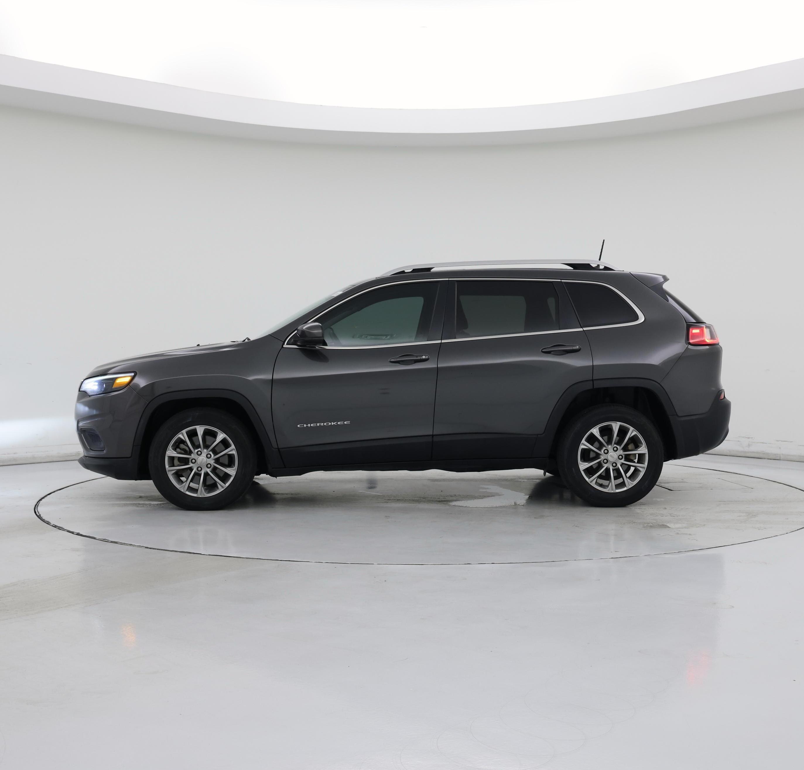 Thumbnail: 2019 Jeep Cherokee - 3