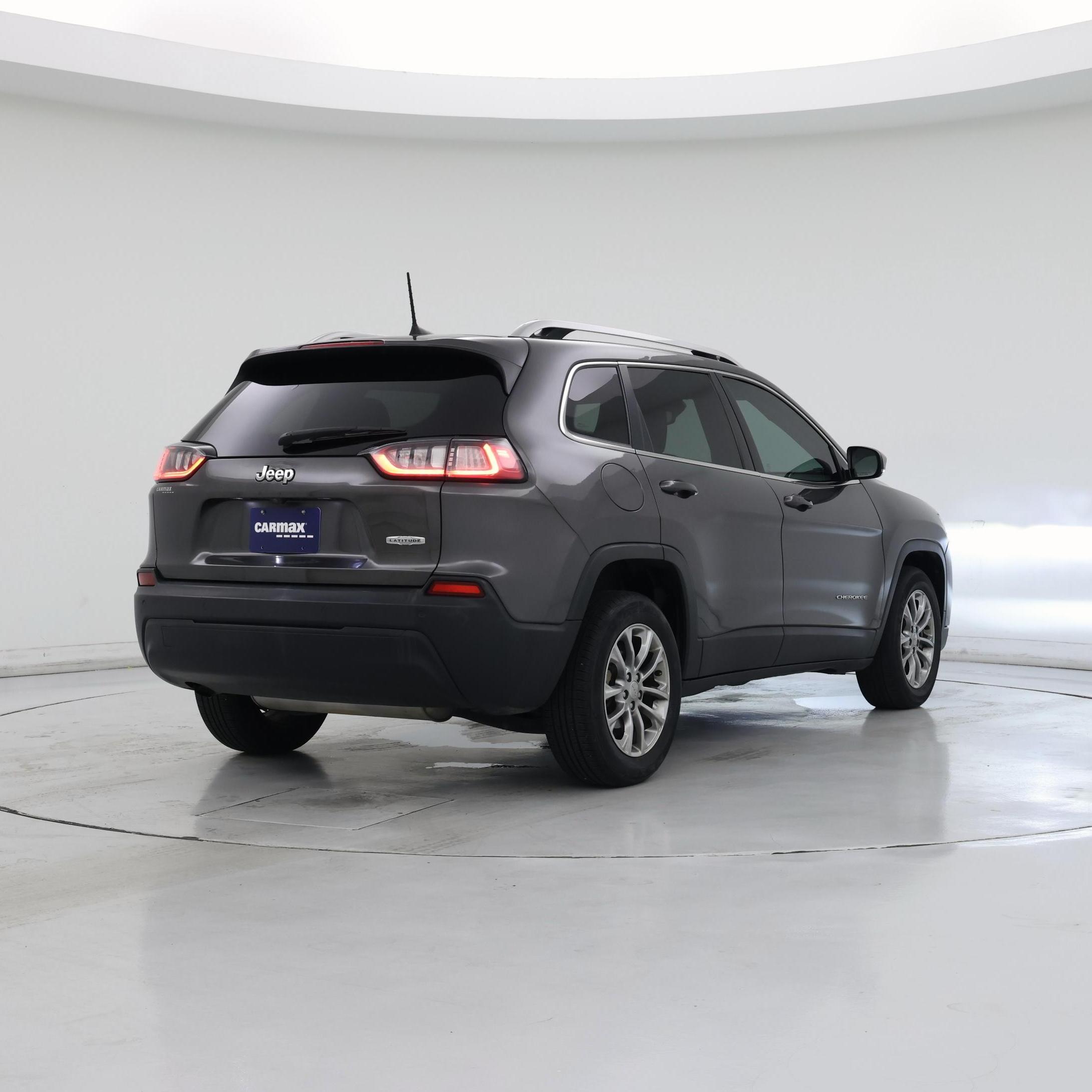 Thumbnail: 2019 Jeep Cherokee - 8