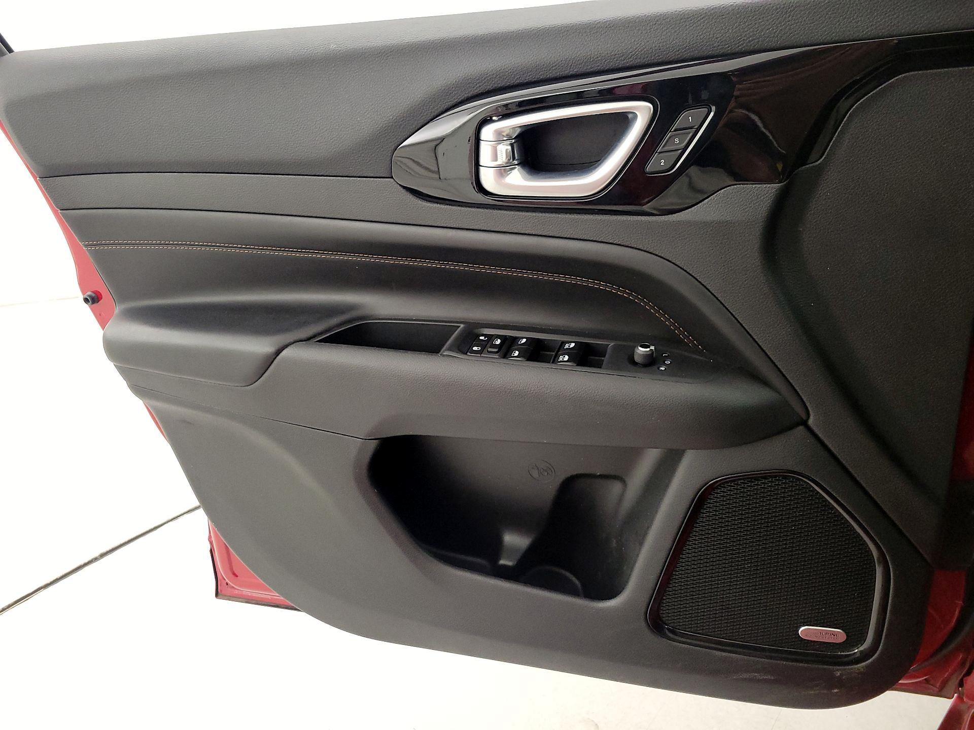 Thumbnail: 2022 Jeep Compass - 12