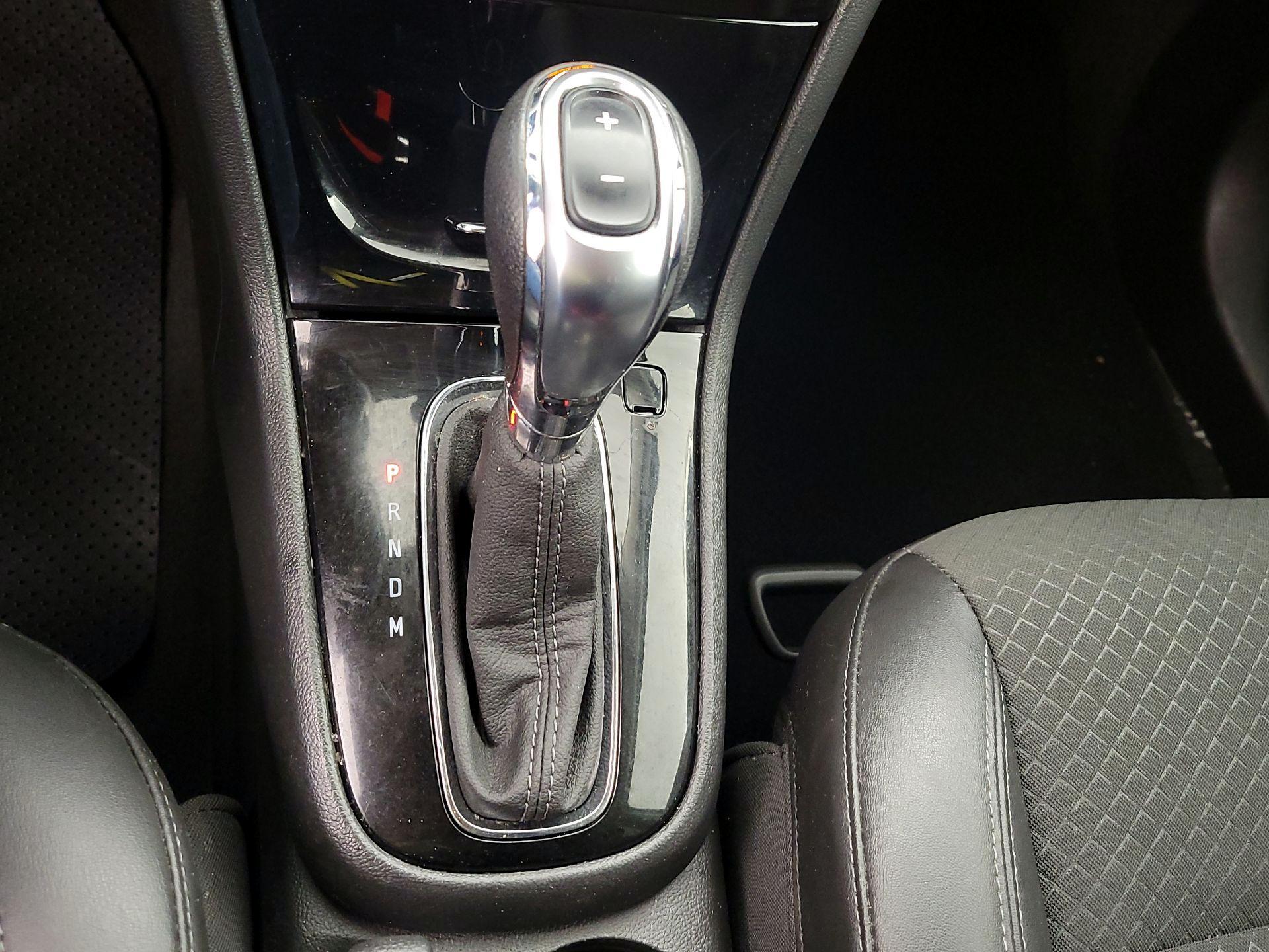 Thumbnail: 2018 Buick Encore - 17