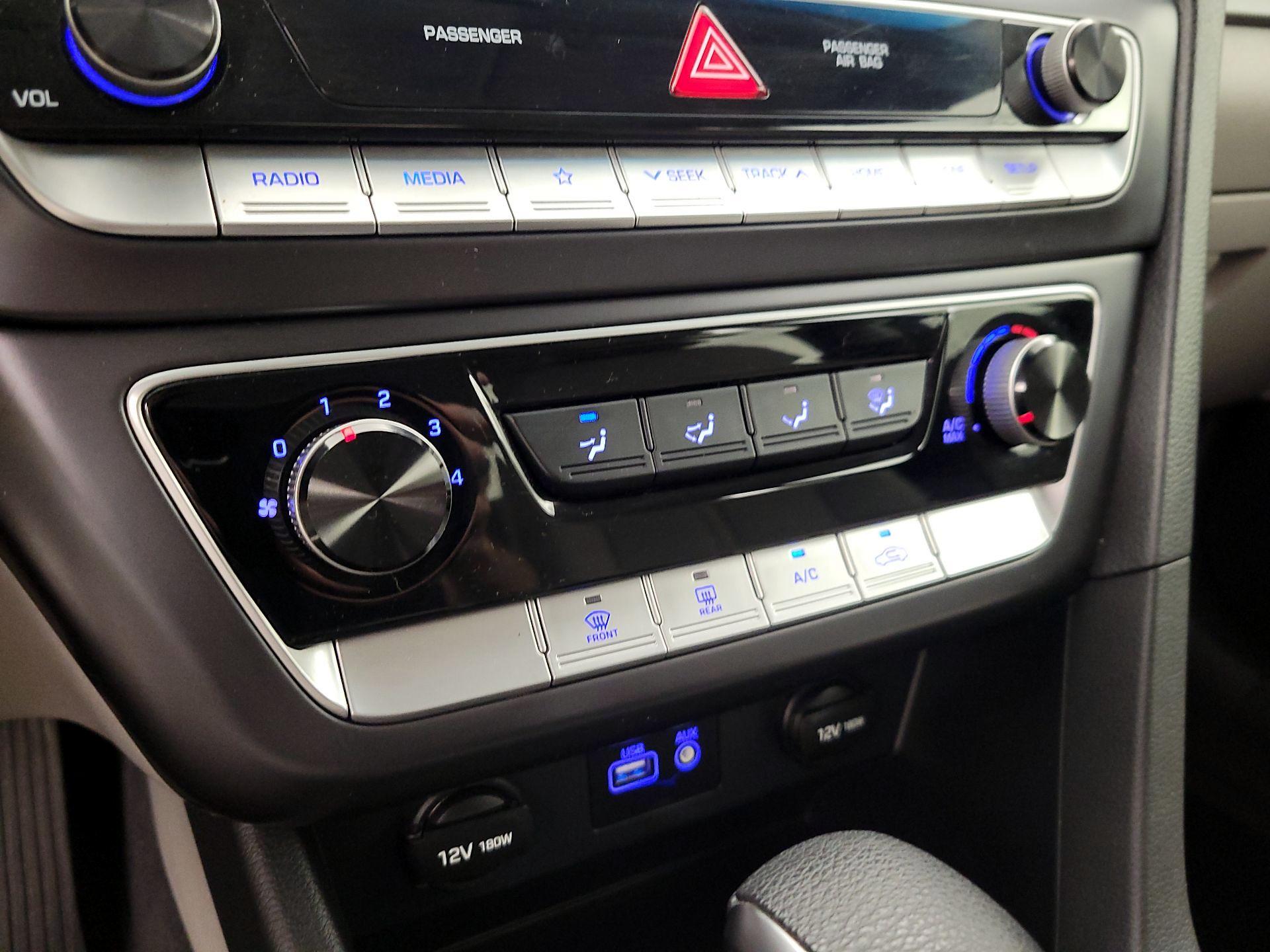 Thumbnail: 2019 Hyundai Sonata - 16