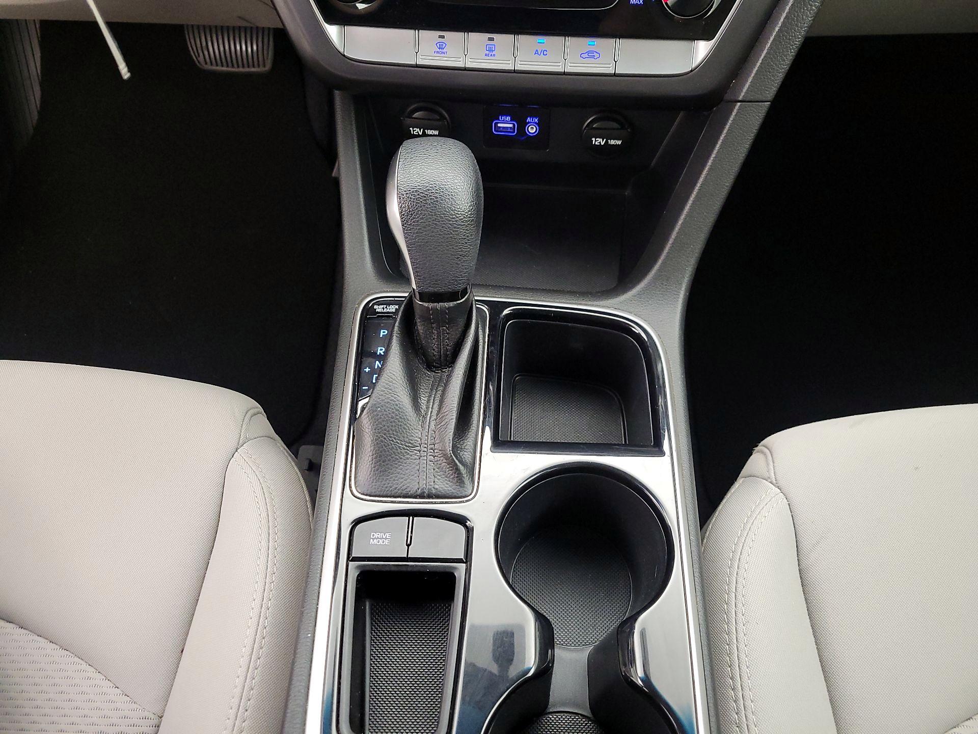 Thumbnail: 2019 Hyundai Sonata - 17