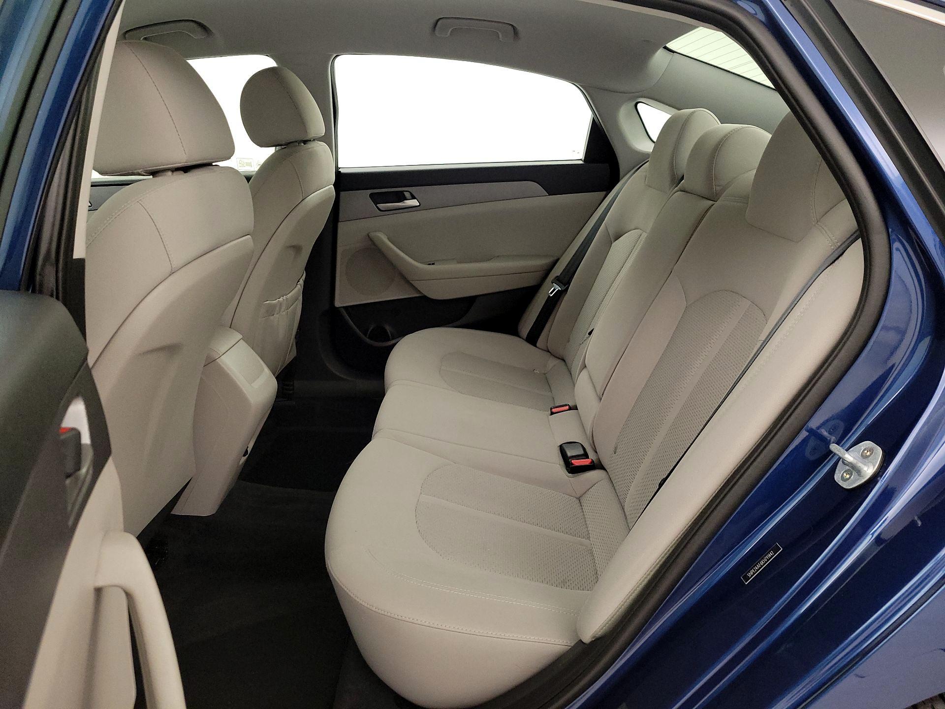 Thumbnail: 2019 Hyundai Sonata - 19