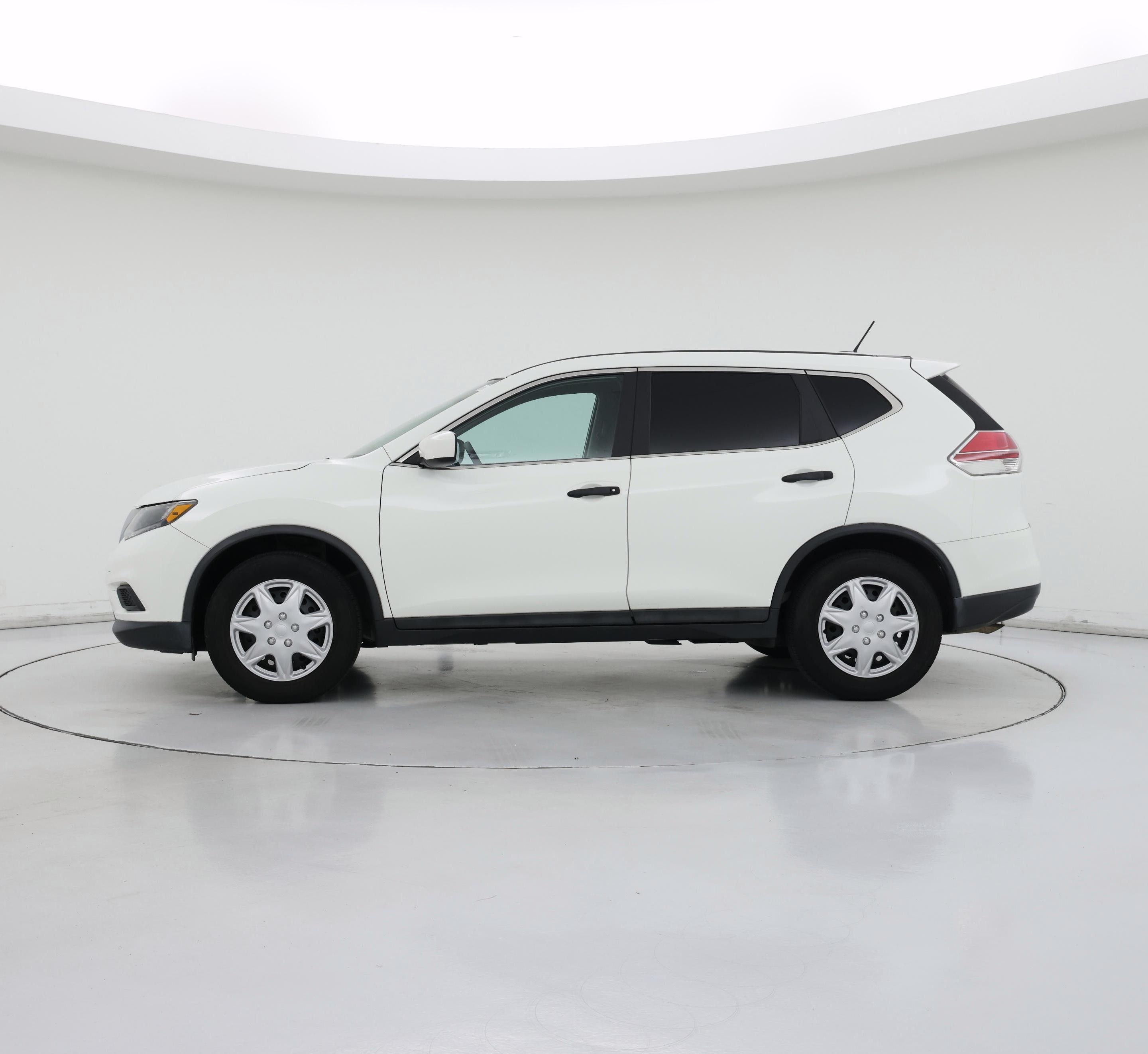 Thumbnail: 2016 Nissan Rogue - 3