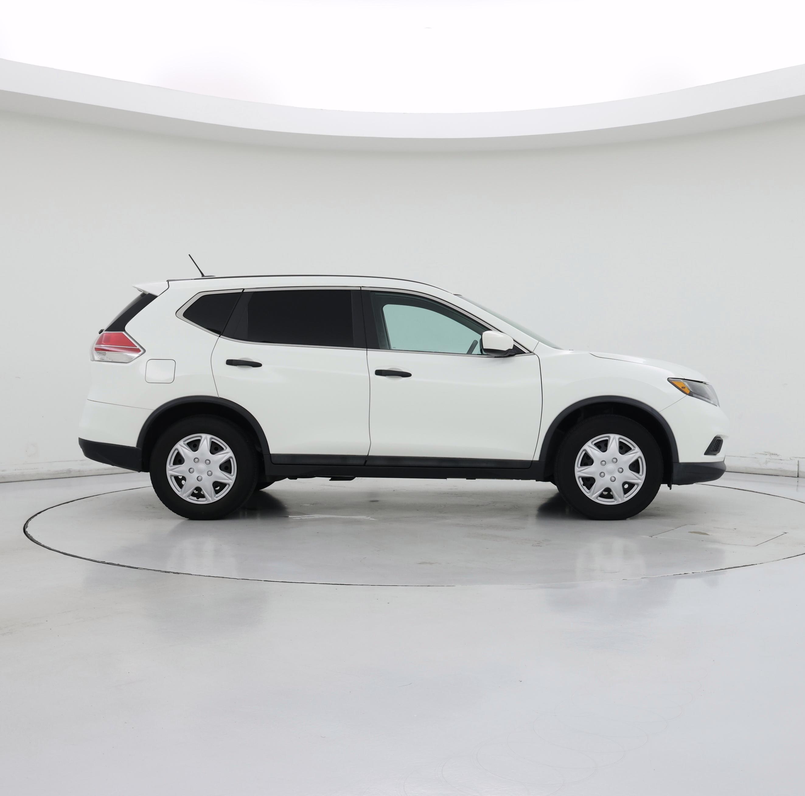 Thumbnail: 2016 Nissan Rogue - 7