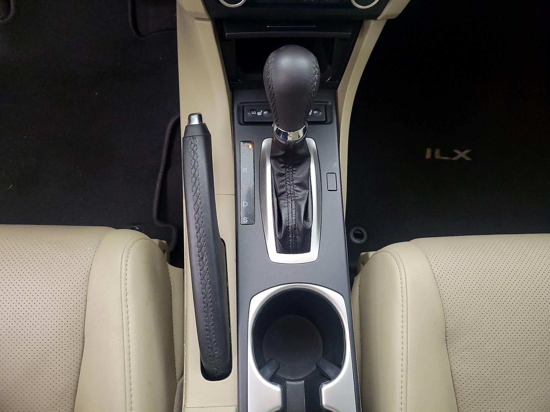 Thumbnail: 2016 Acura ILX - 17